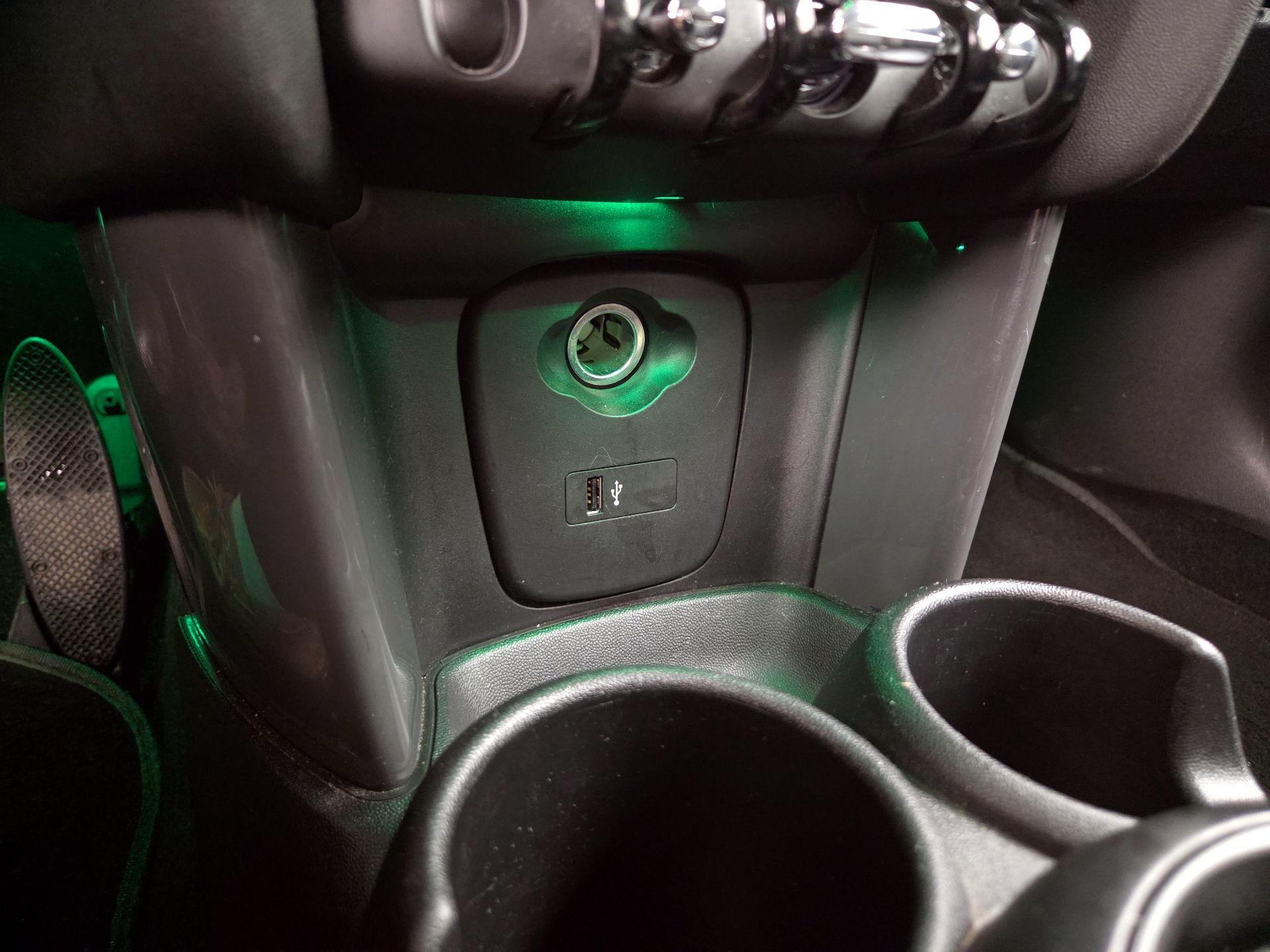 Thumbnail: 2020 MINI Cooper Hardtop - 18