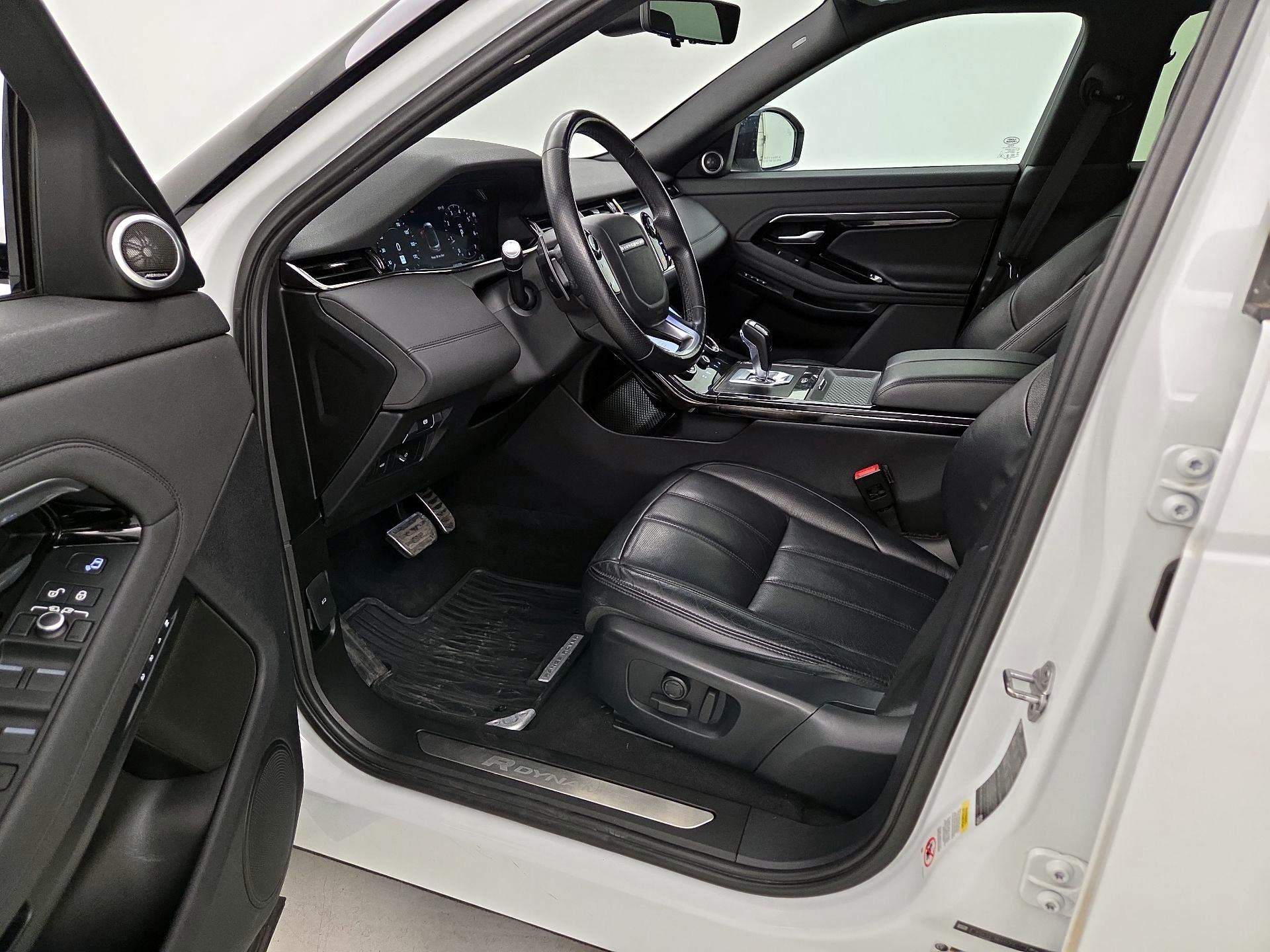 Thumbnail: 2020 Land Rover Range Rover Evoque - 11