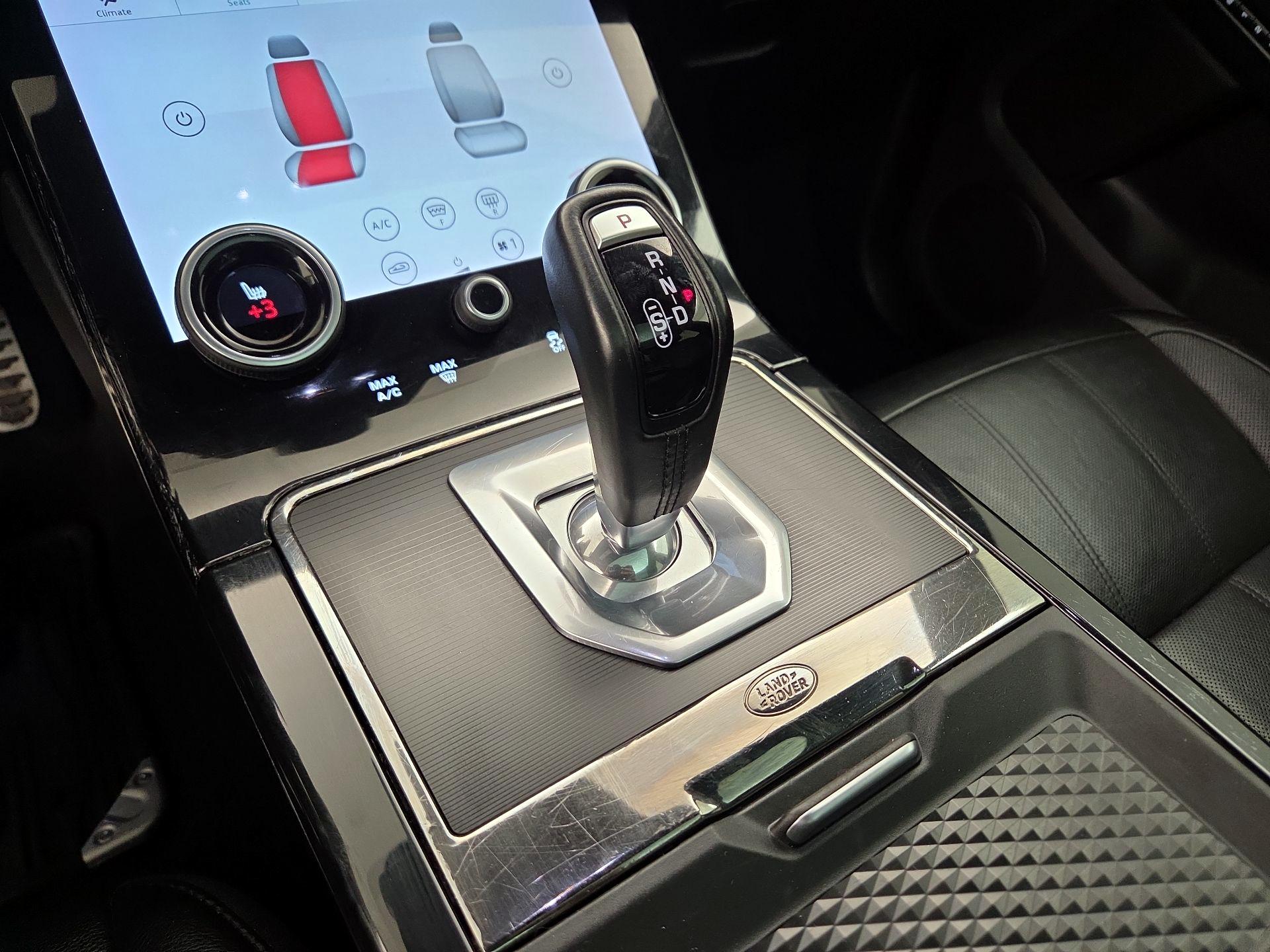 Thumbnail: 2020 Land Rover Range Rover Evoque - 18