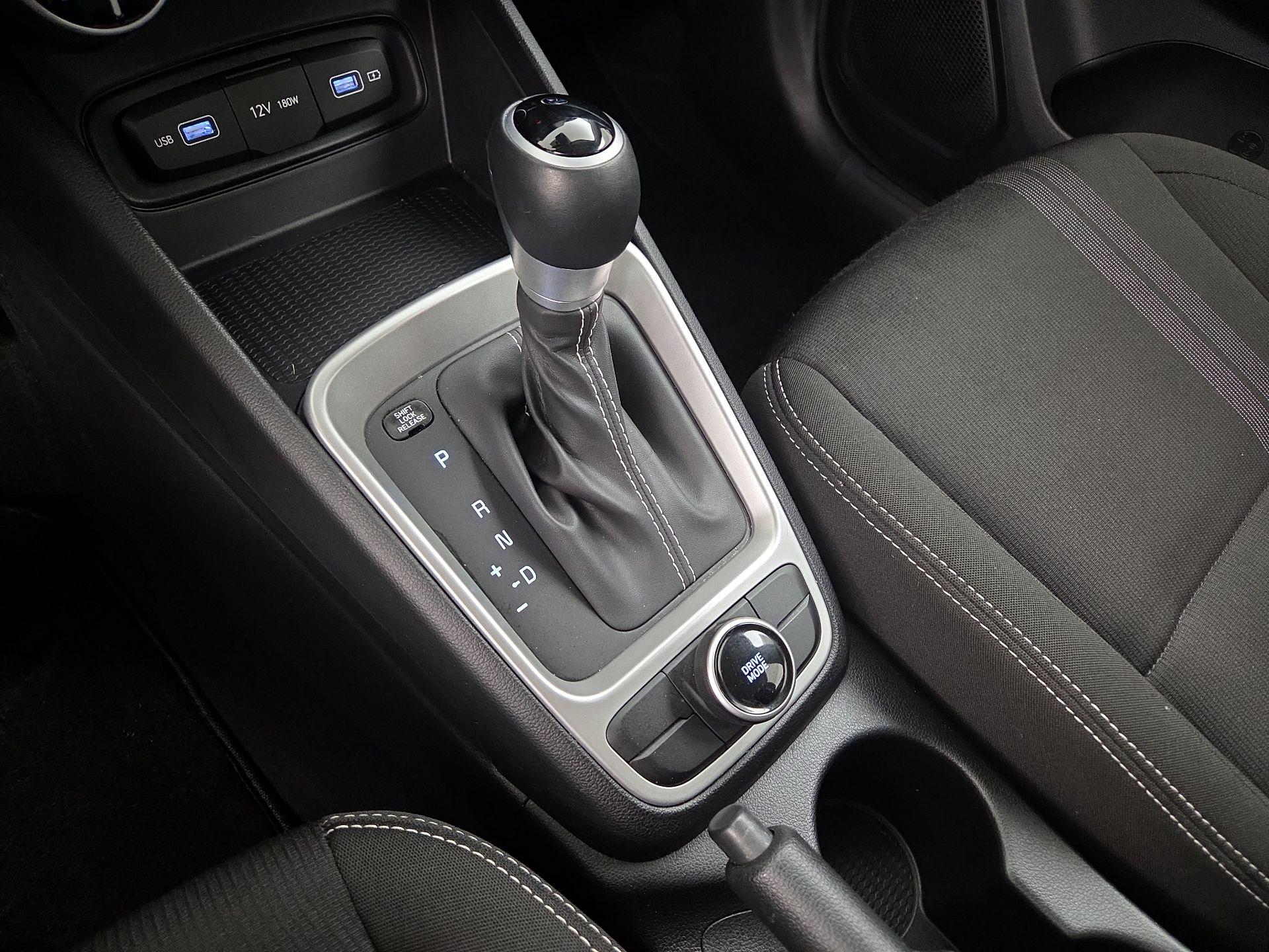 Thumbnail: 2022 Hyundai Venue - 17