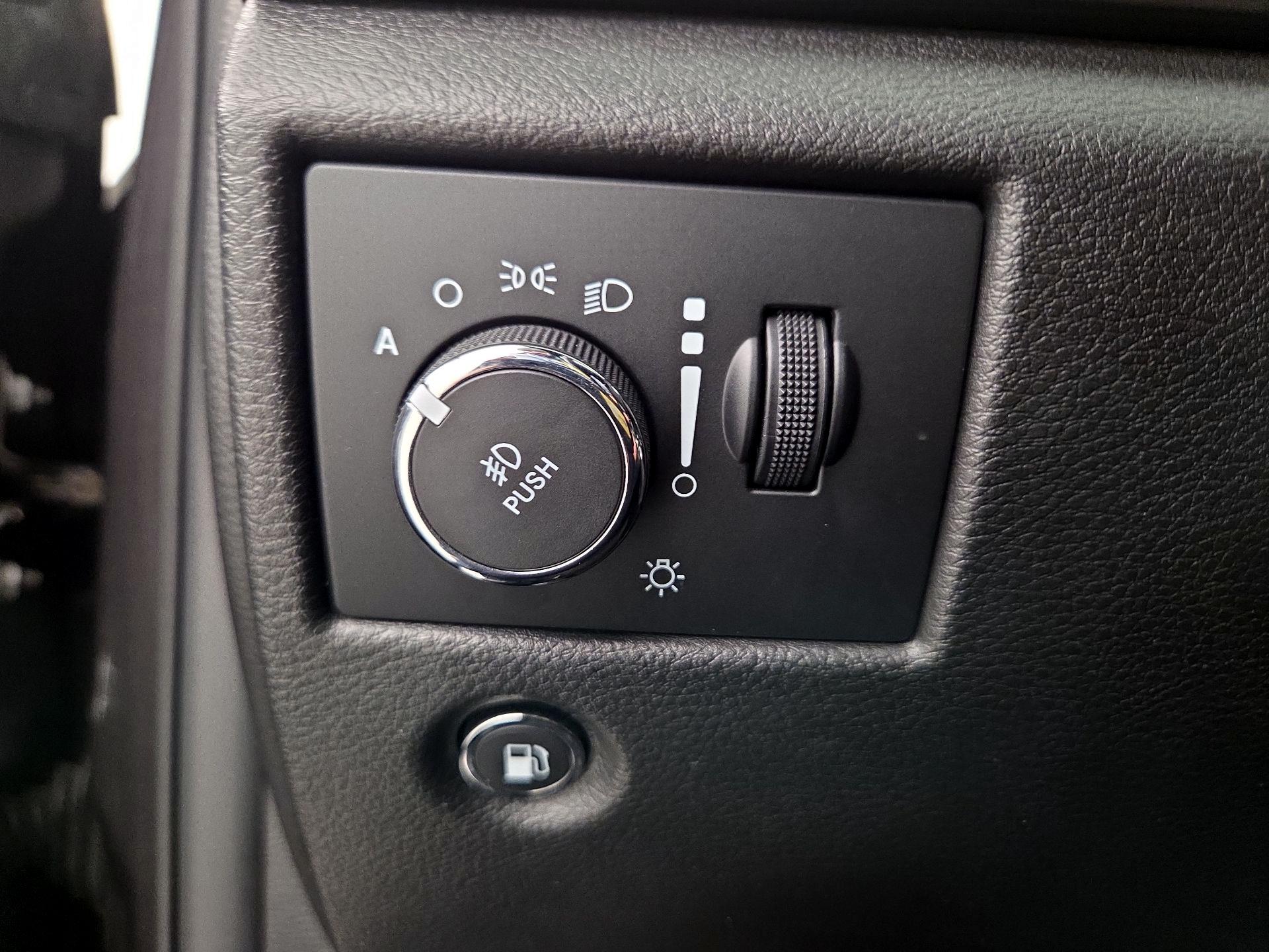 Thumbnail: 2021 Jeep Grand Cherokee - 13