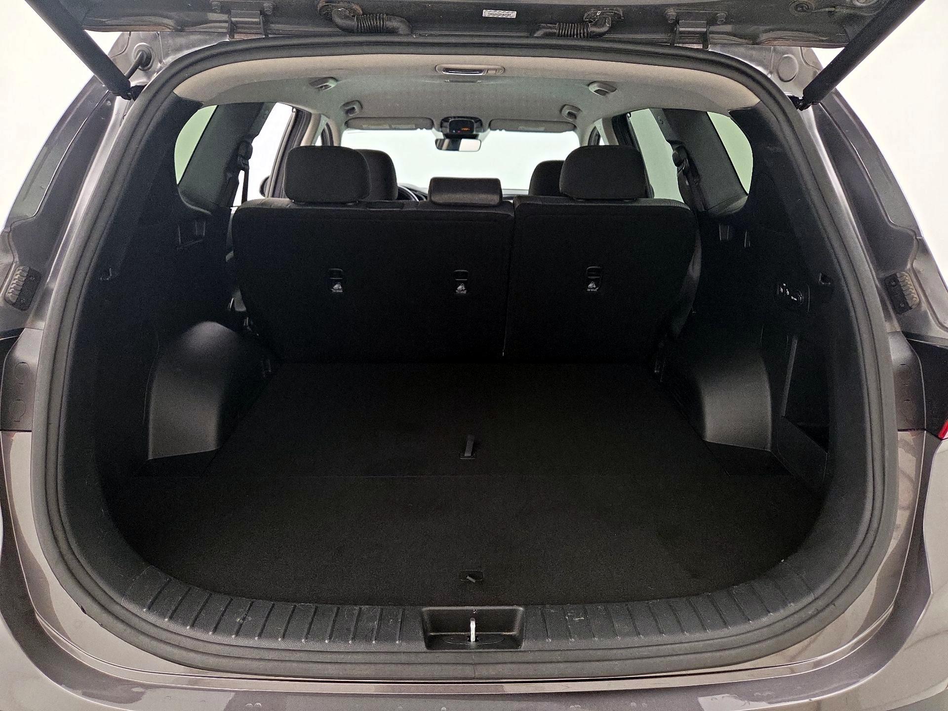 Thumbnail: 2022 Hyundai Santa Fe - 20