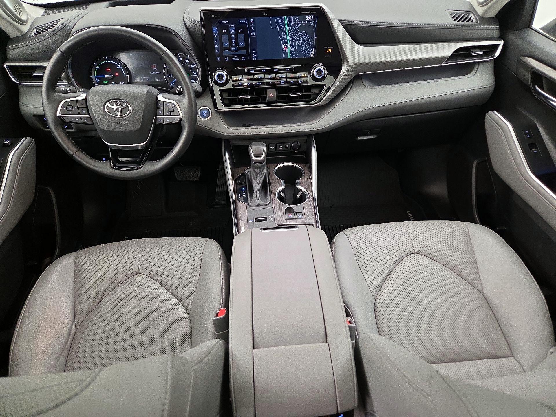 Thumbnail: 2021 Toyota Highlander - 9