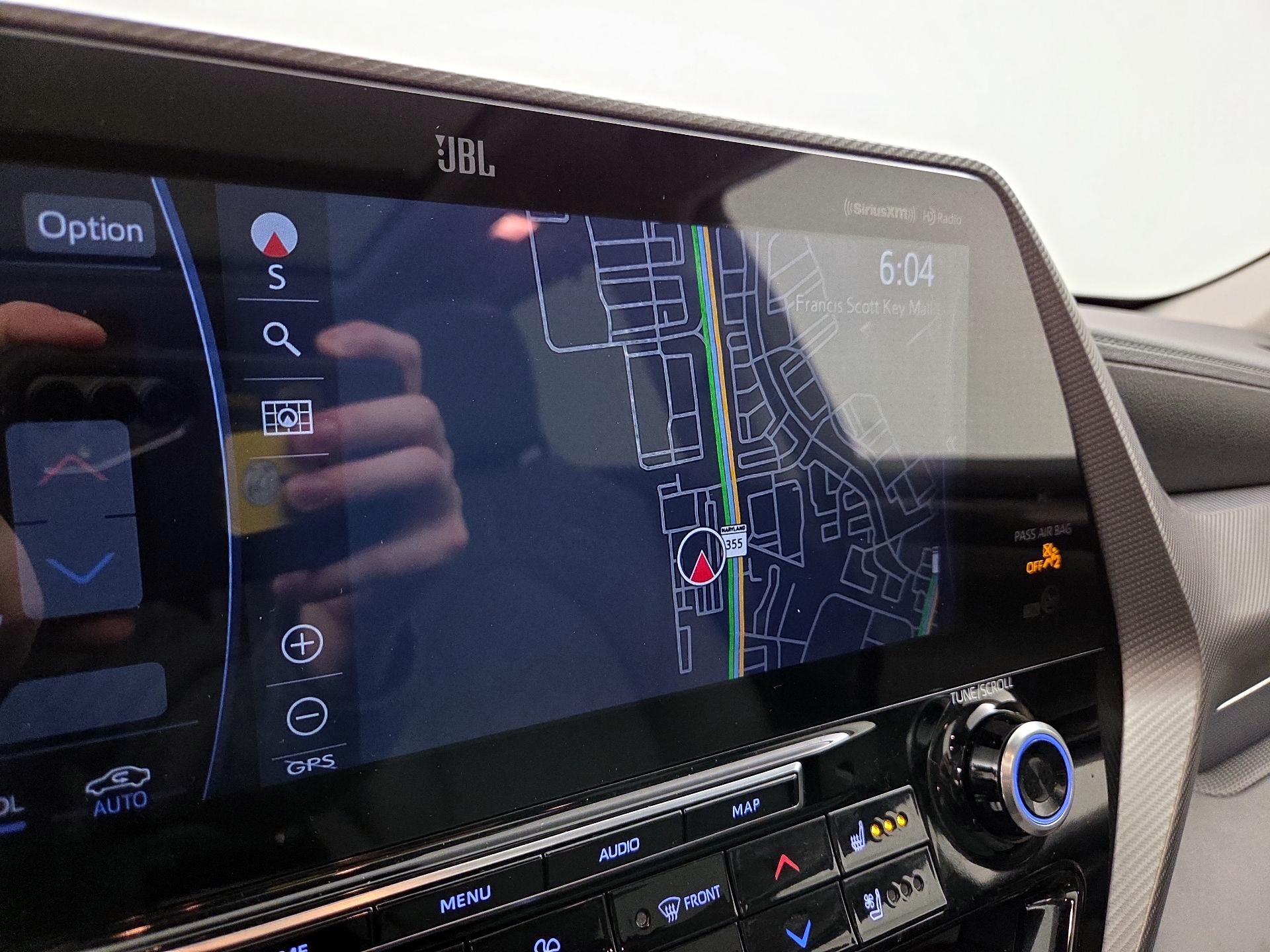 Thumbnail: 2021 Toyota Highlander - 14