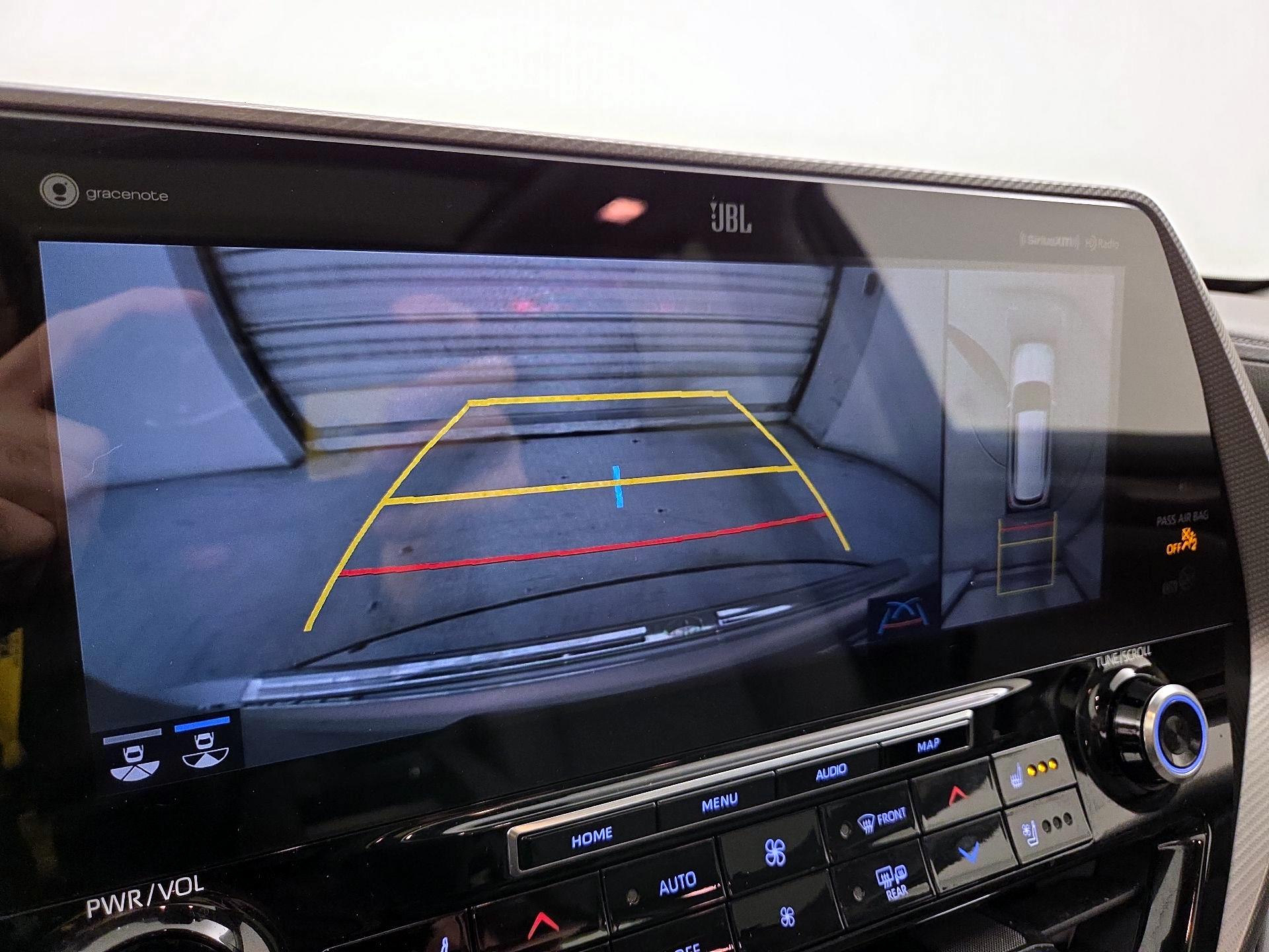 Thumbnail: 2021 Toyota Highlander - 15