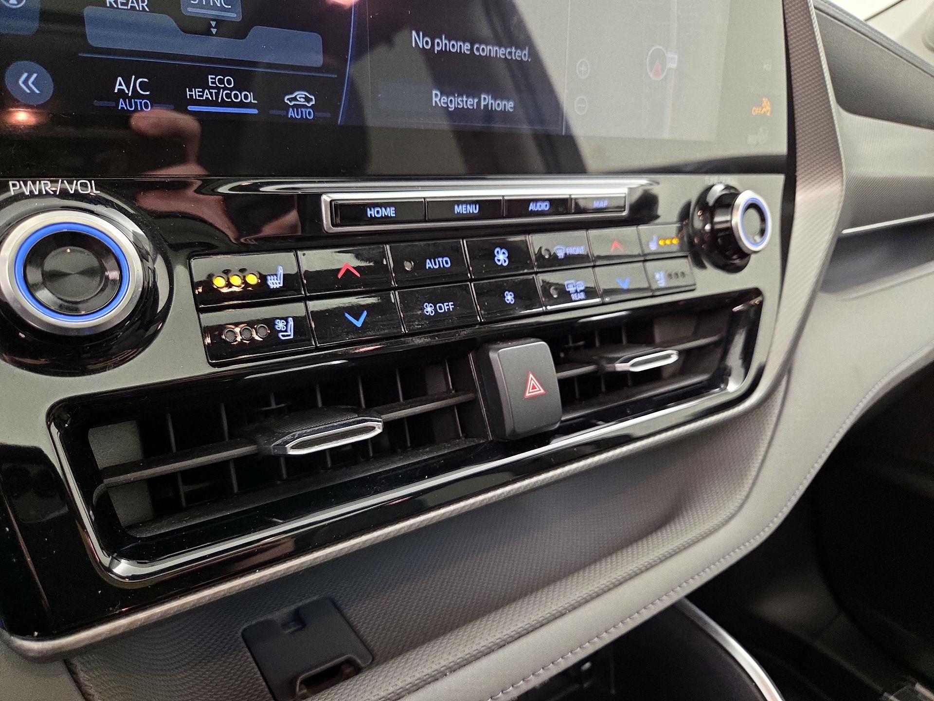 Thumbnail: 2021 Toyota Highlander - 17