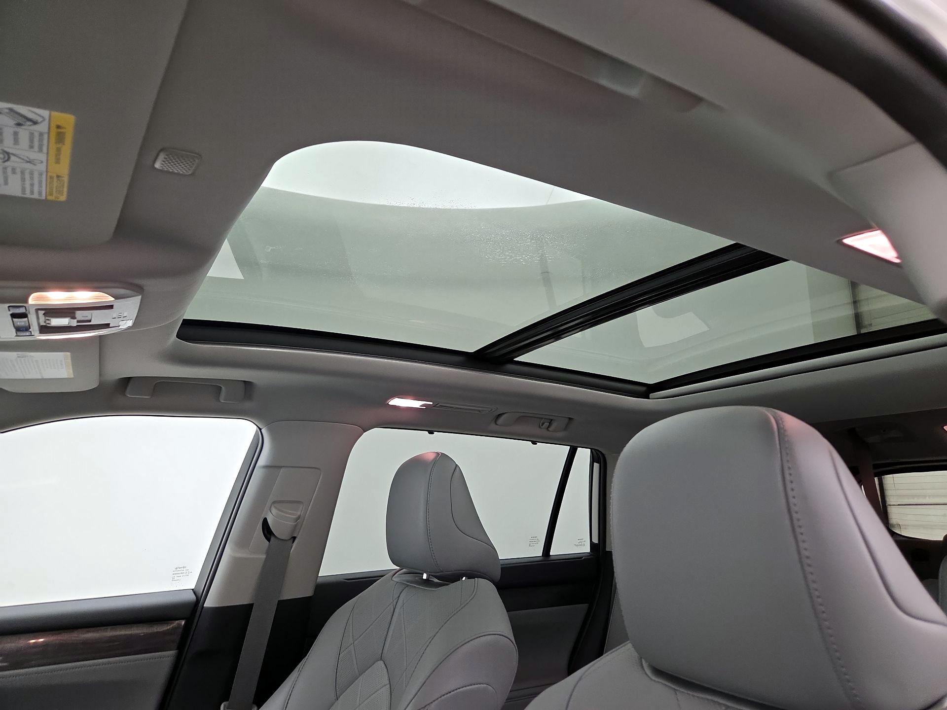 Thumbnail: 2021 Toyota Highlander - 20