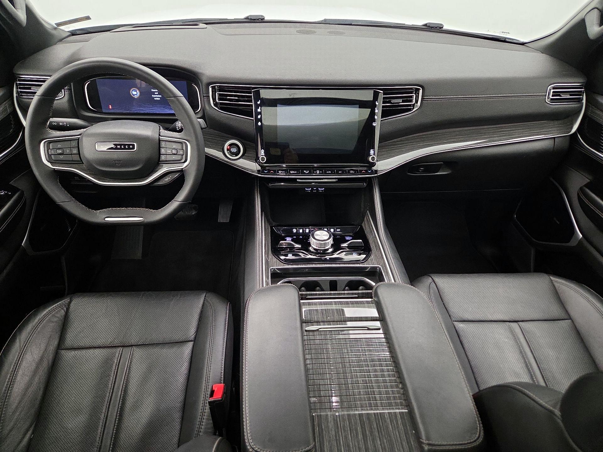 Thumbnail: 2022 Jeep Wagoneer - 9