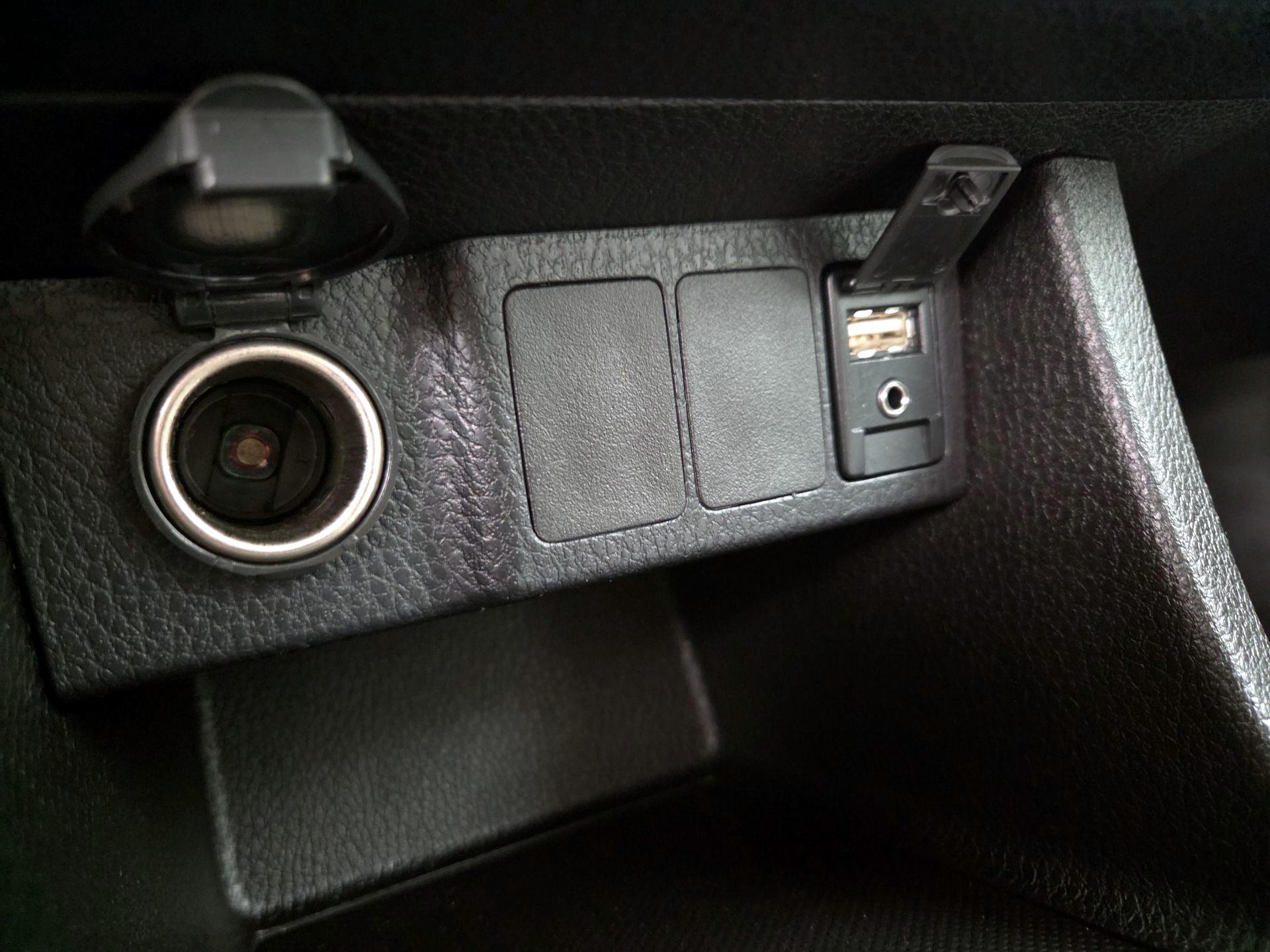 Thumbnail: 2019 Toyota Corolla - 16