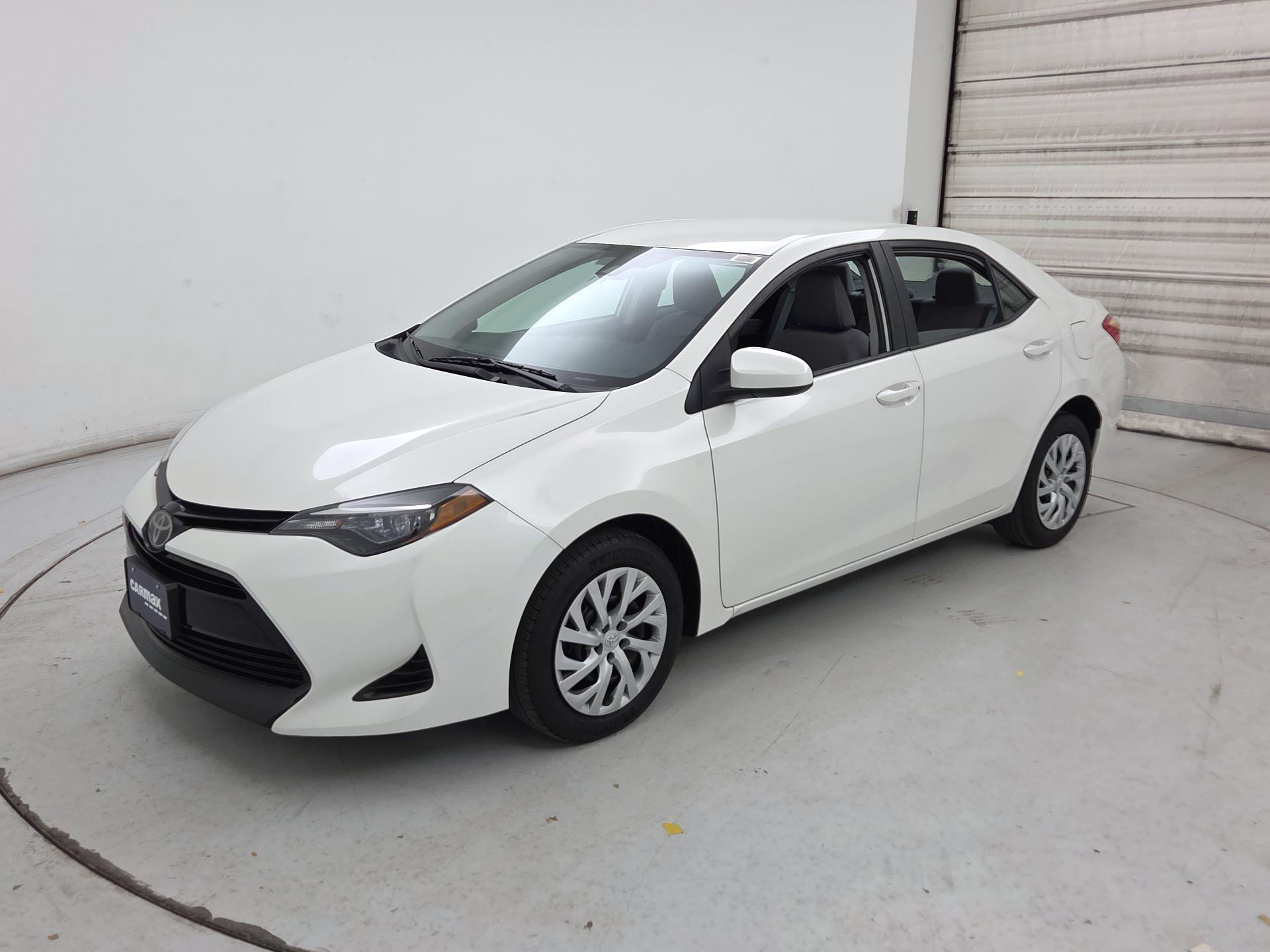 Thumbnail: 2019 Toyota Corolla - 3