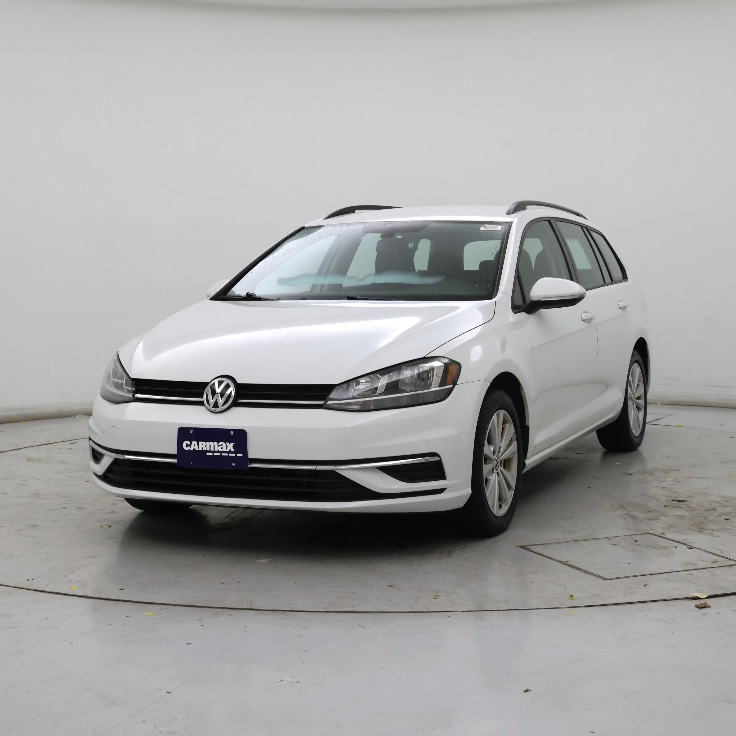 Thumbnail: 2019 Volkswagen Golf - 4