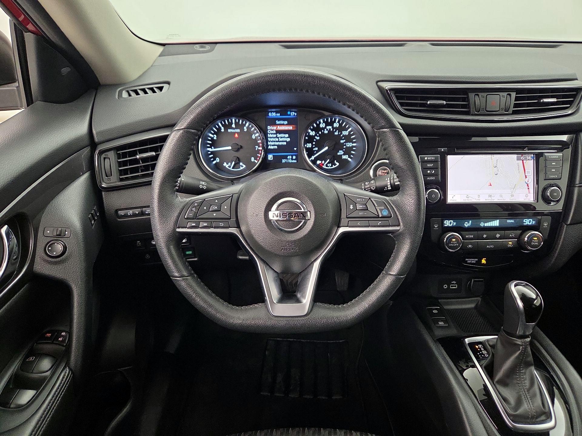 Thumbnail: 2020 Nissan Rogue - 10