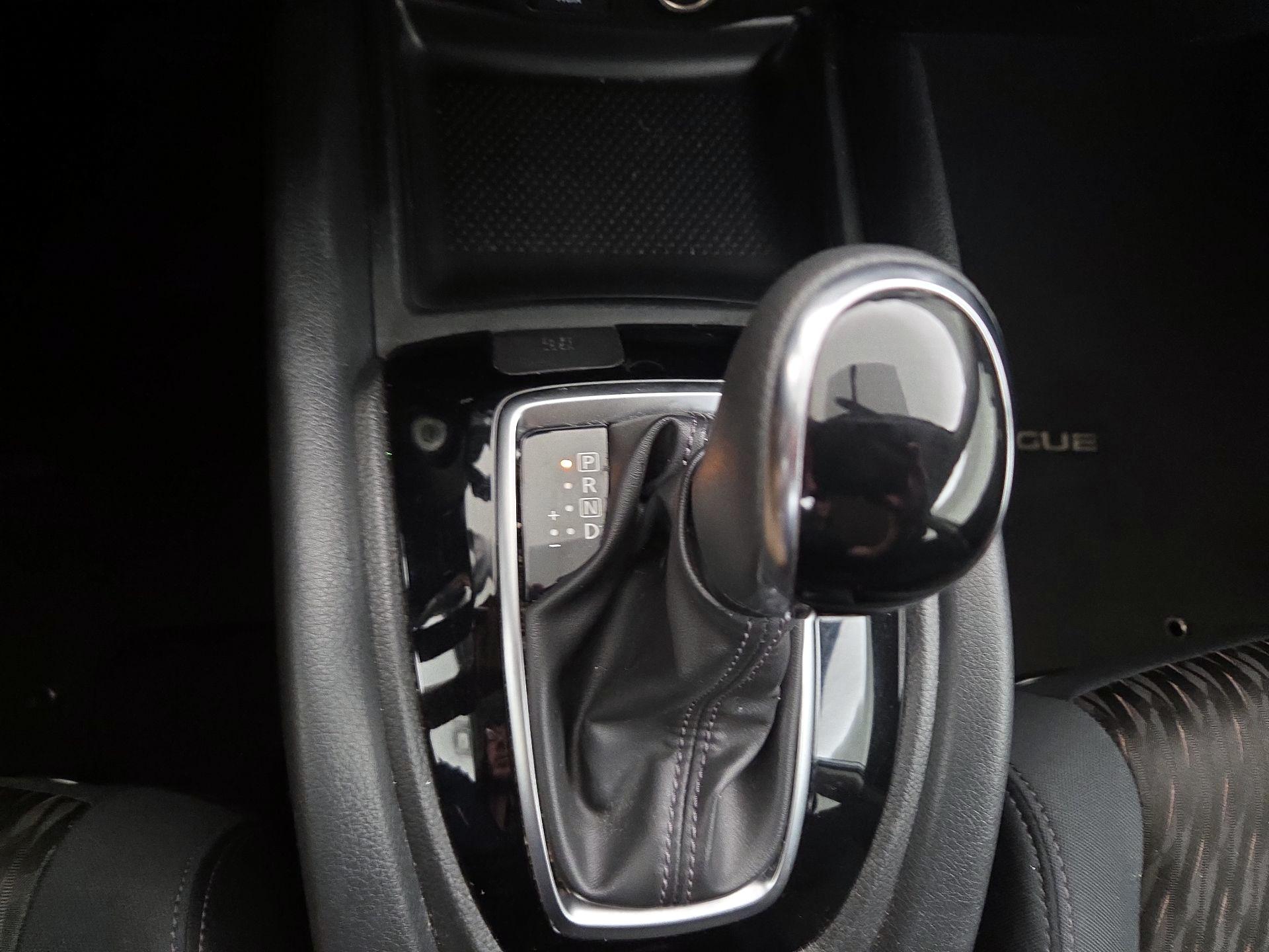 Thumbnail: 2017 Nissan Rogue - 17