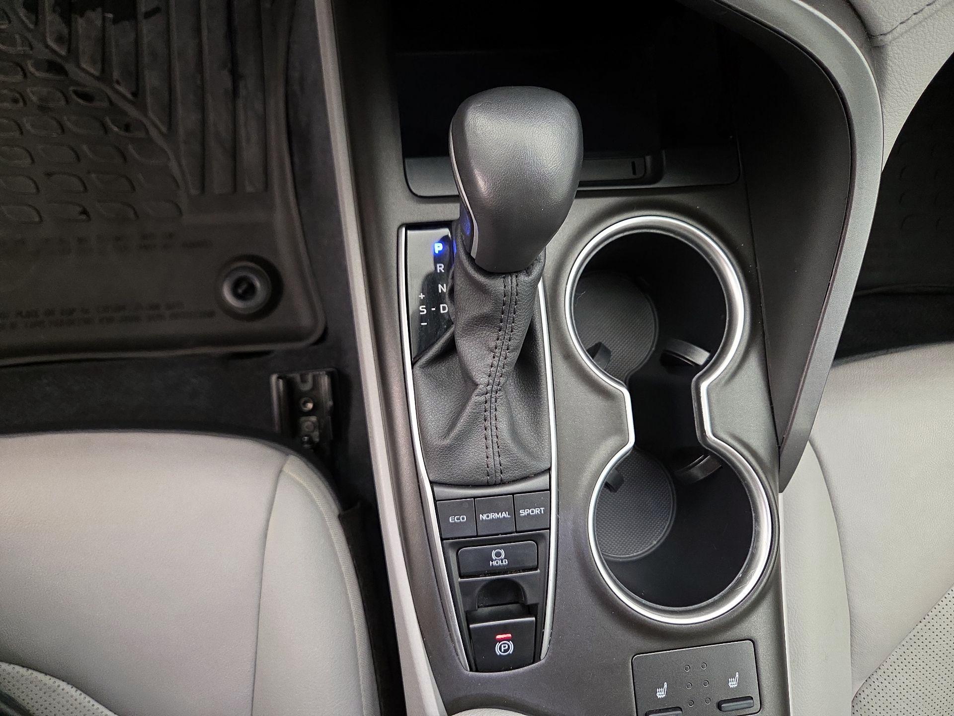 Thumbnail: 2024 Toyota Camry - 17