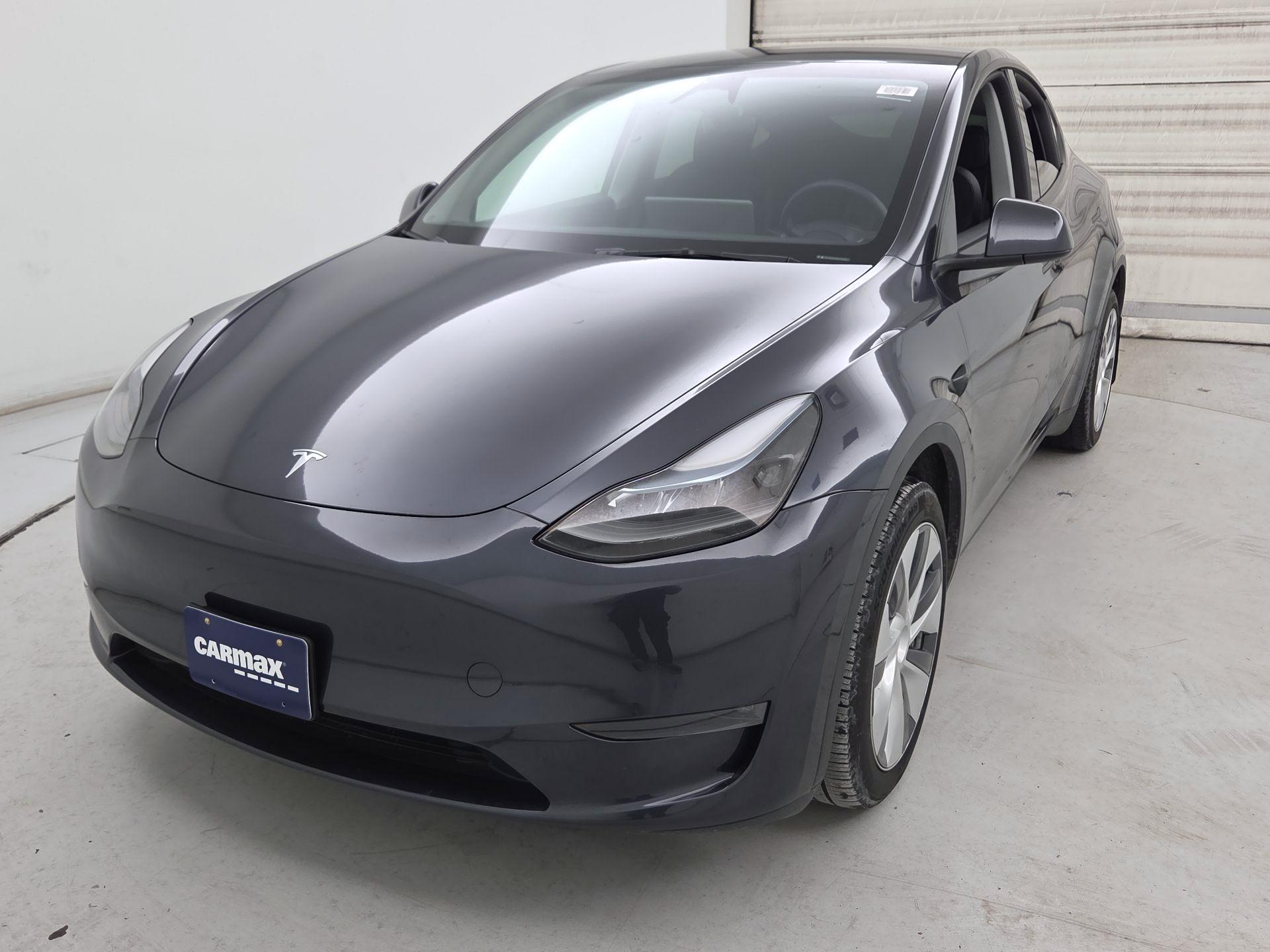 Thumbnail: 2024 Tesla Model Y - 3