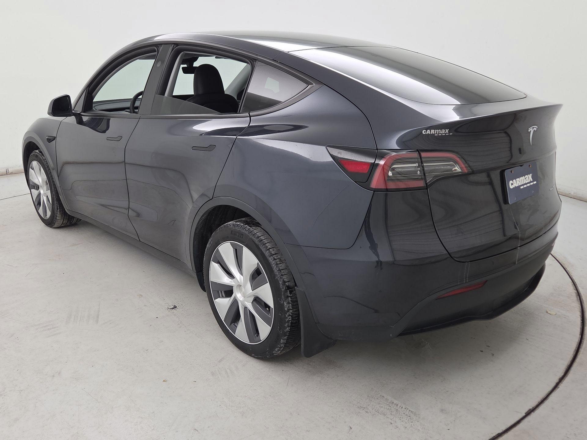 Thumbnail: 2024 Tesla Model Y - 7