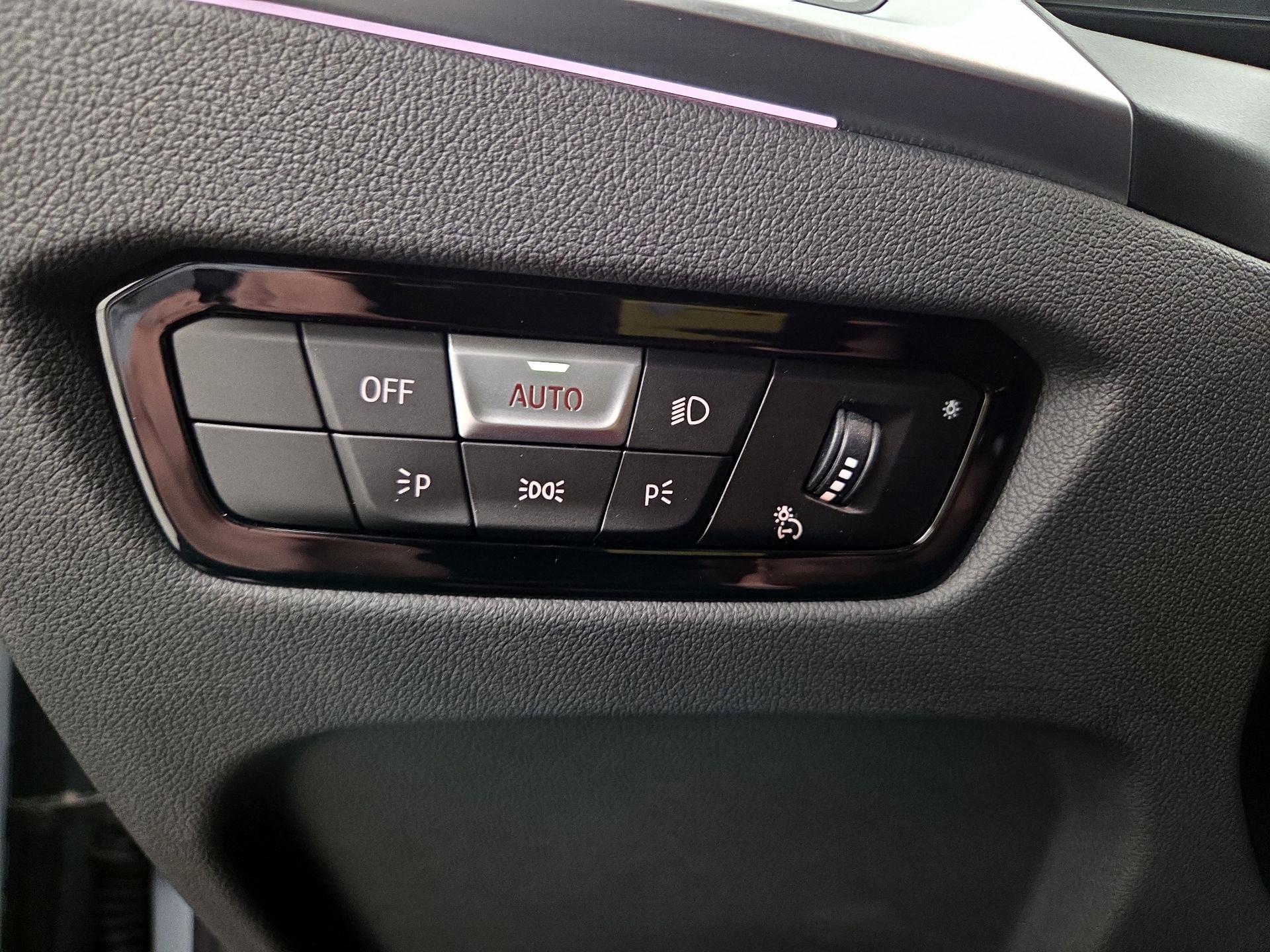 Thumbnail: 2023 BMW 3 Series - 13