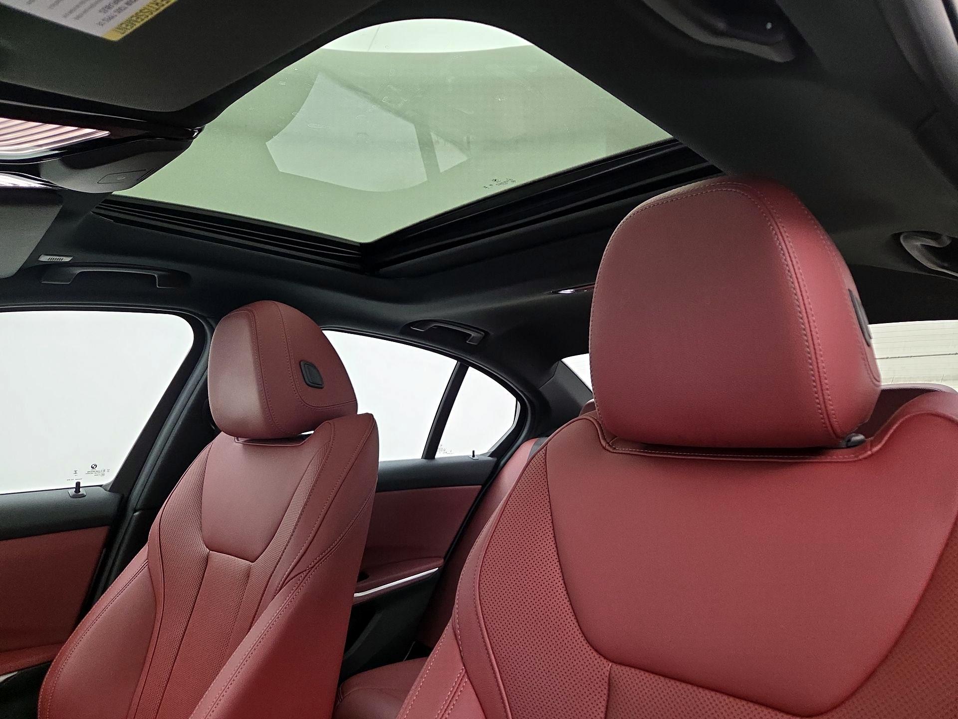 Thumbnail: 2023 BMW 3 Series - 20