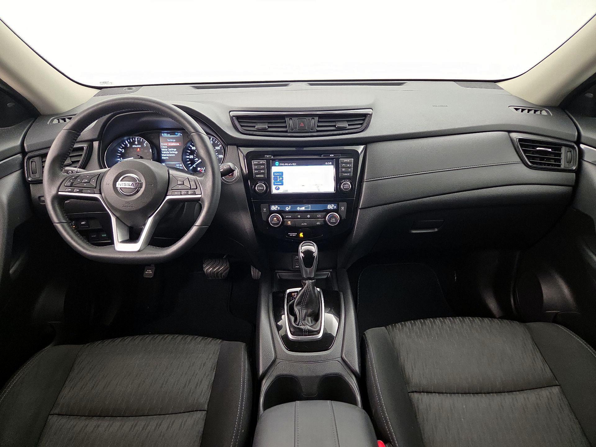 Thumbnail: 2017 Nissan Rogue - 9