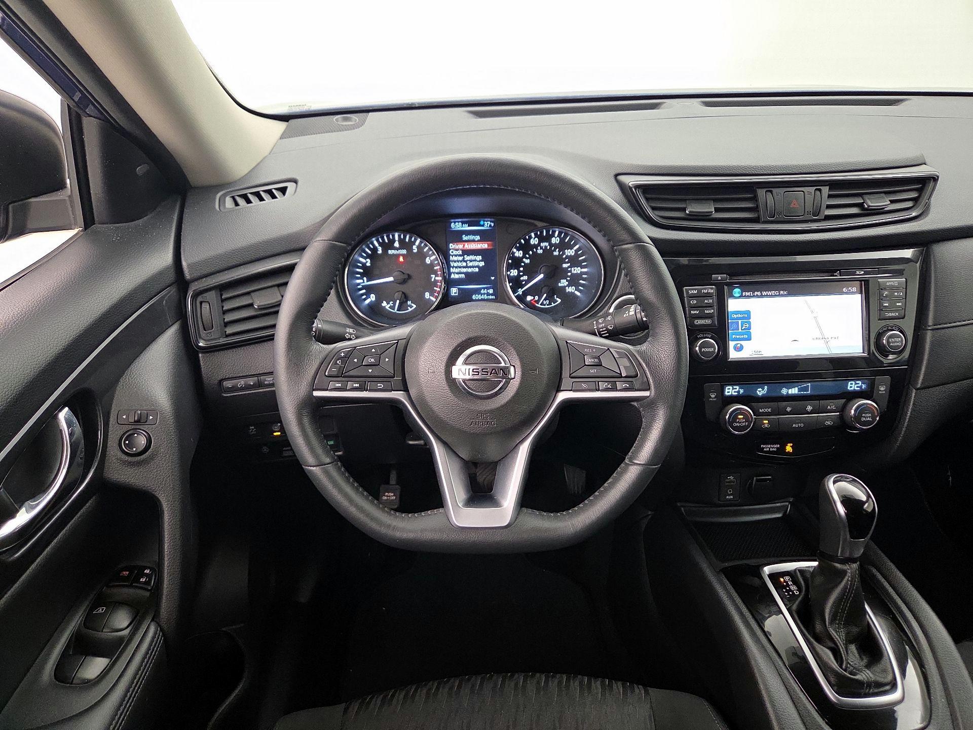 Thumbnail: 2017 Nissan Rogue - 10