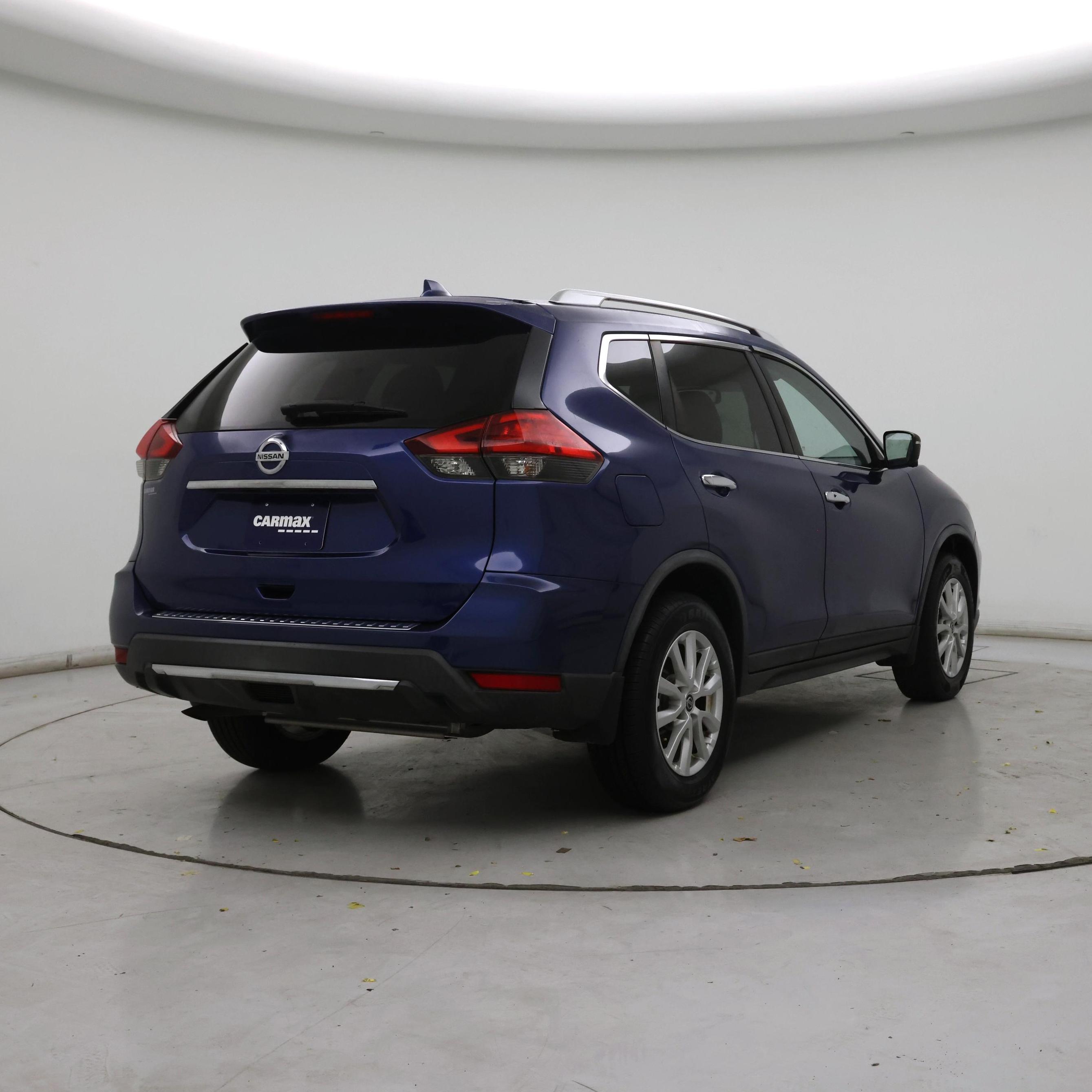 Thumbnail: 2017 Nissan Rogue - 8