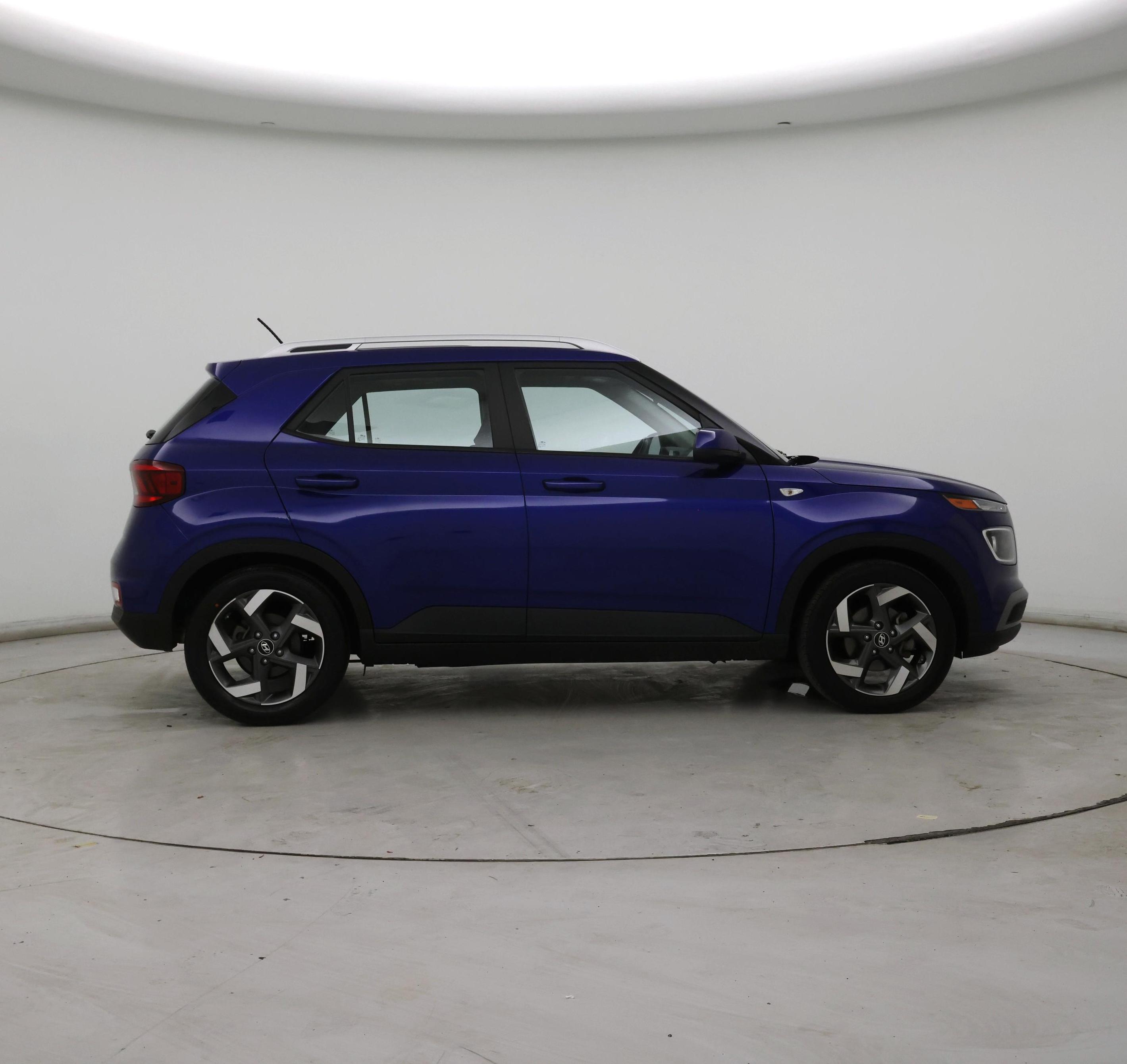 Thumbnail: 2023 Hyundai Venue - 7