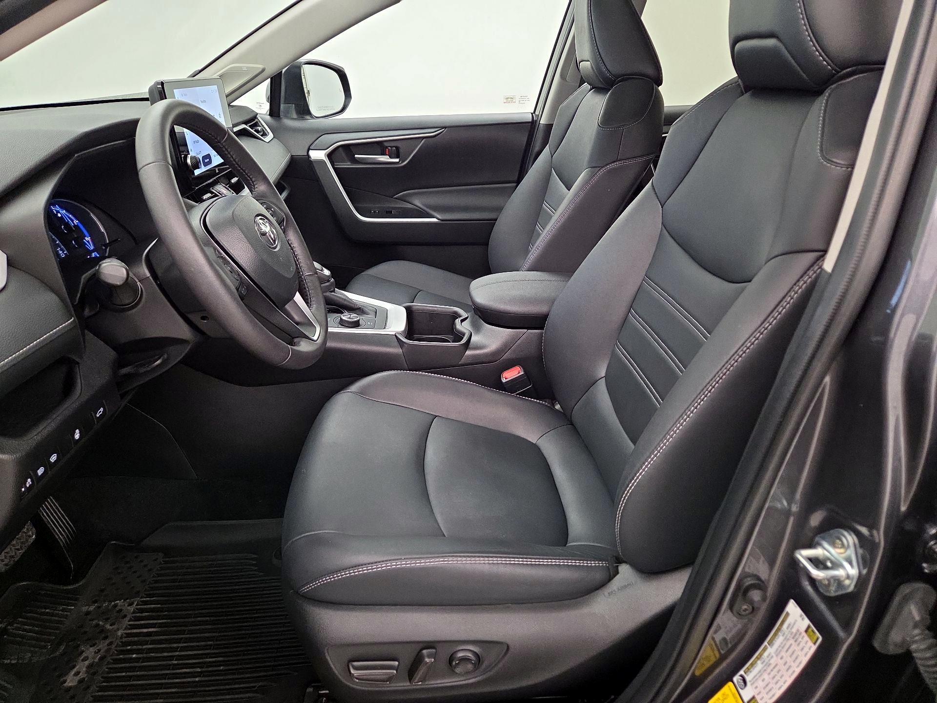 Thumbnail: 2024 Toyota RAV4 - 11