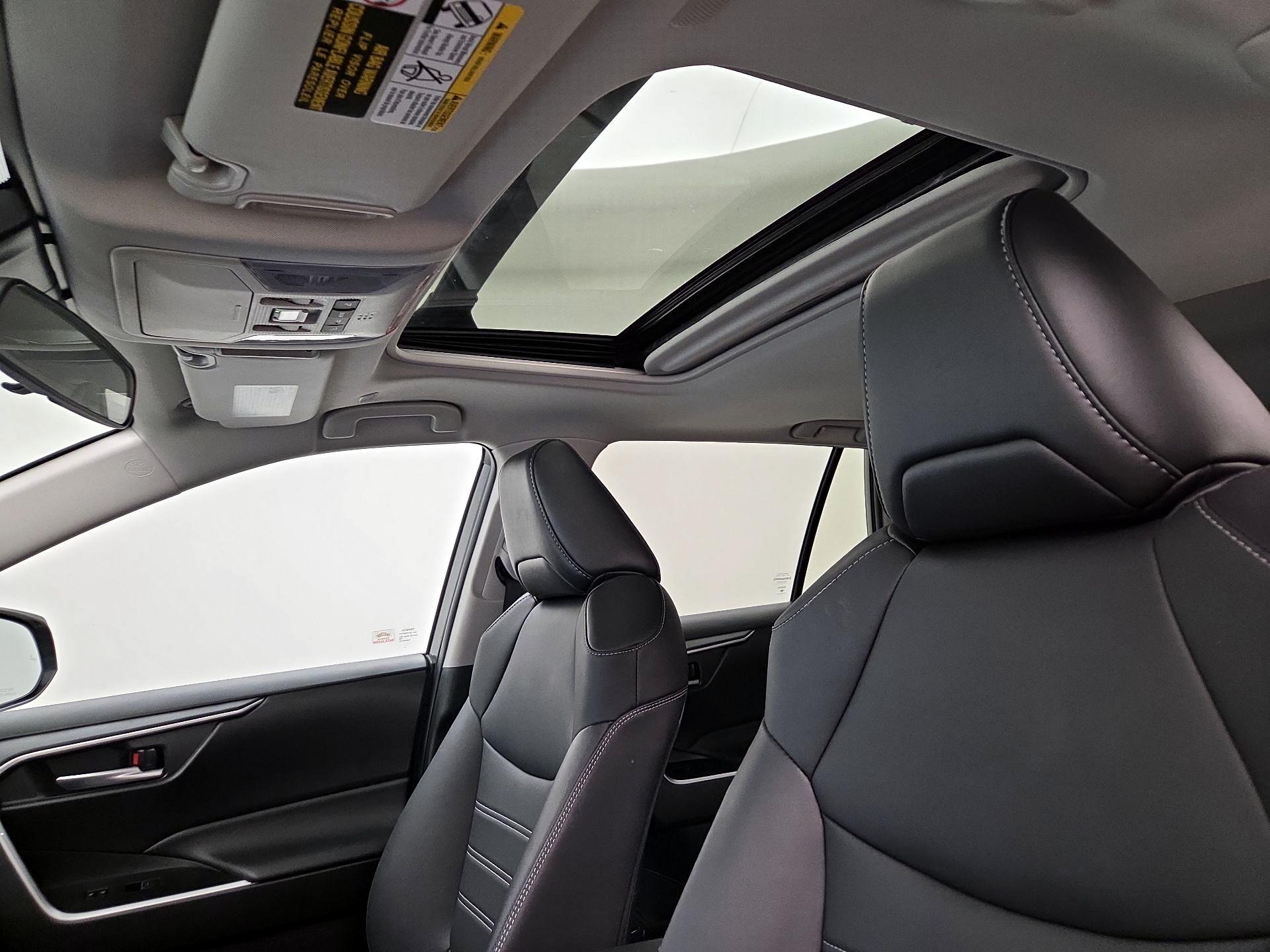 Thumbnail: 2024 Toyota RAV4 - 19