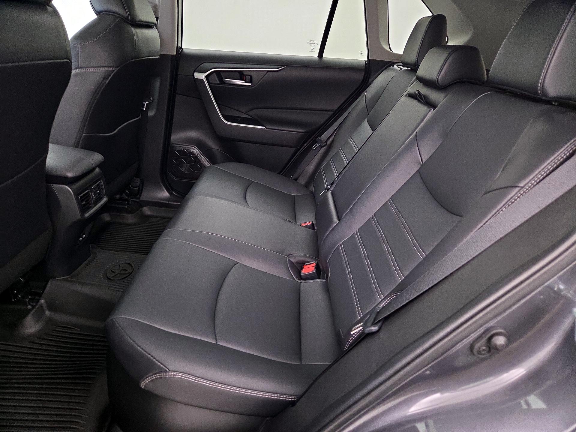 Thumbnail: 2024 Toyota RAV4 - 20