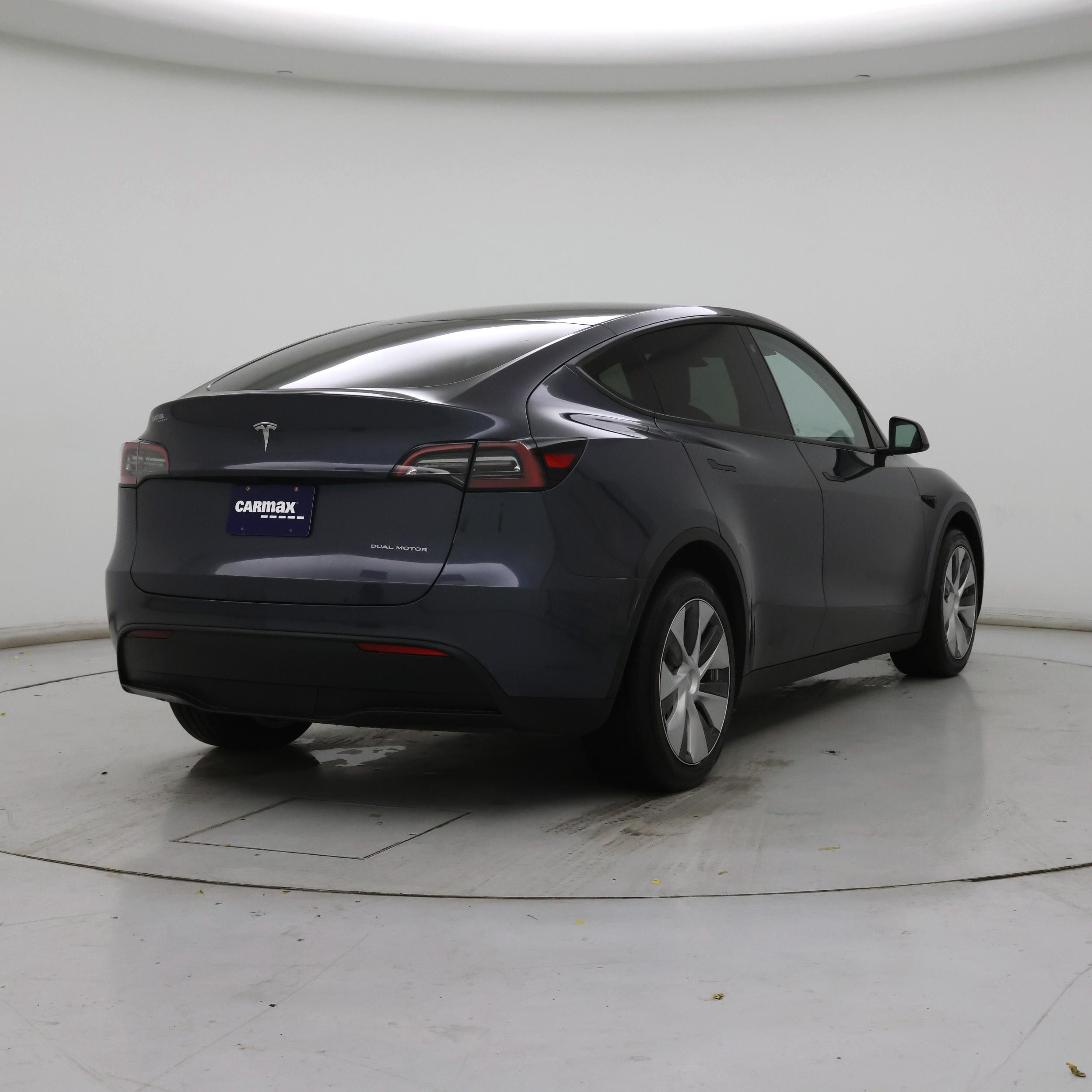 Thumbnail: 2023 Tesla Model Y - 8