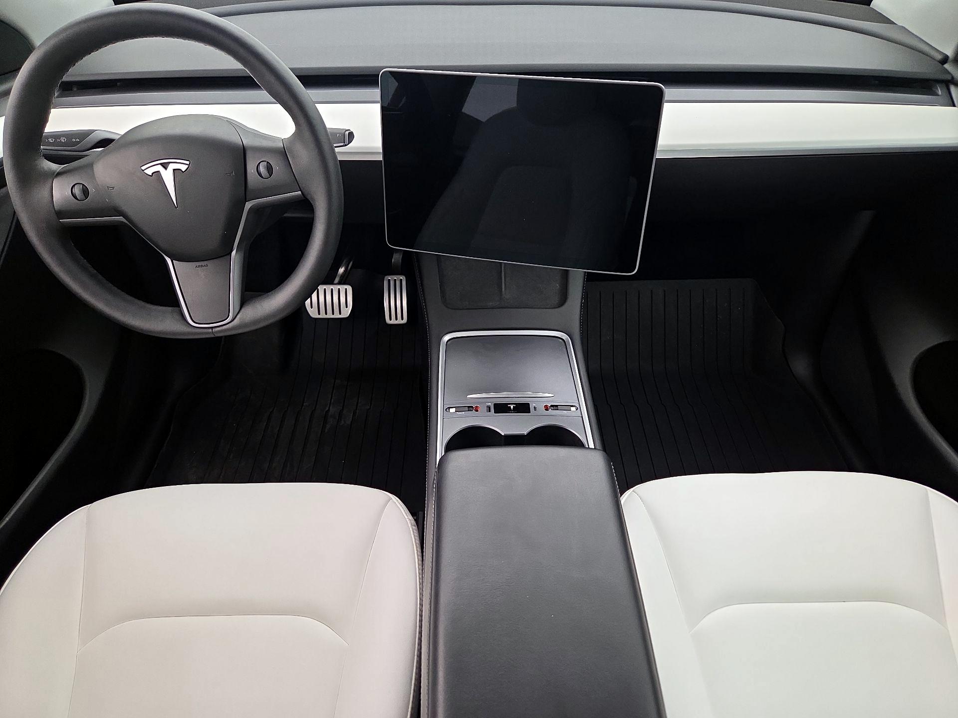 Thumbnail: 2023 Tesla Model Y - 9