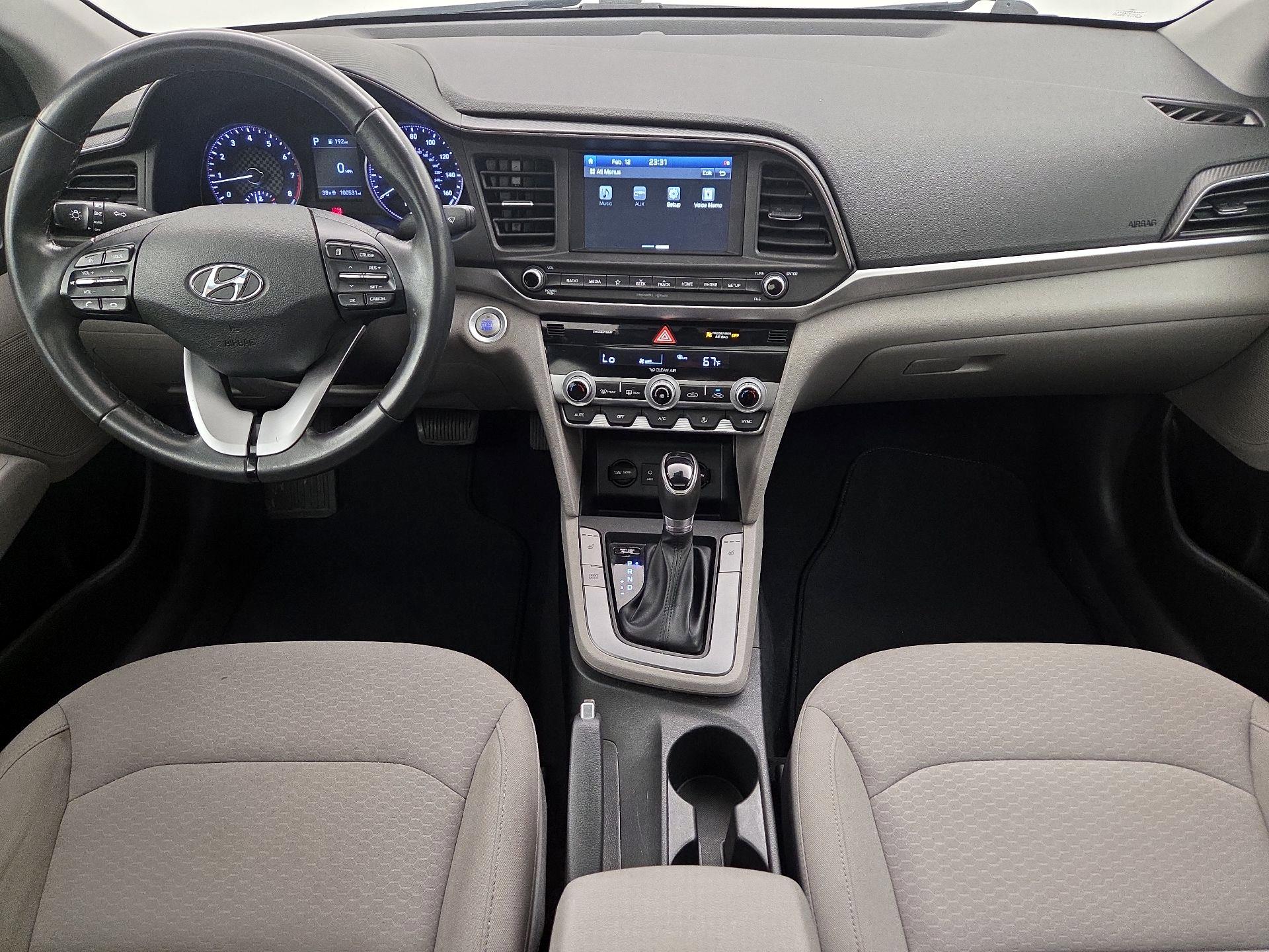 Thumbnail: 2019 Hyundai Elantra - 9