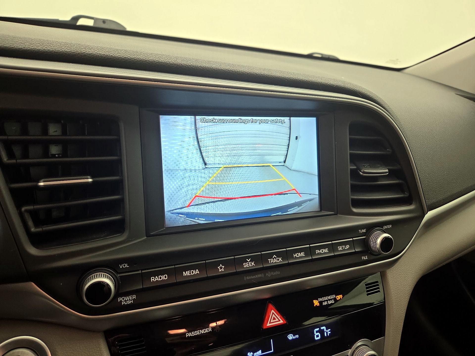 Thumbnail: 2019 Hyundai Elantra - 14