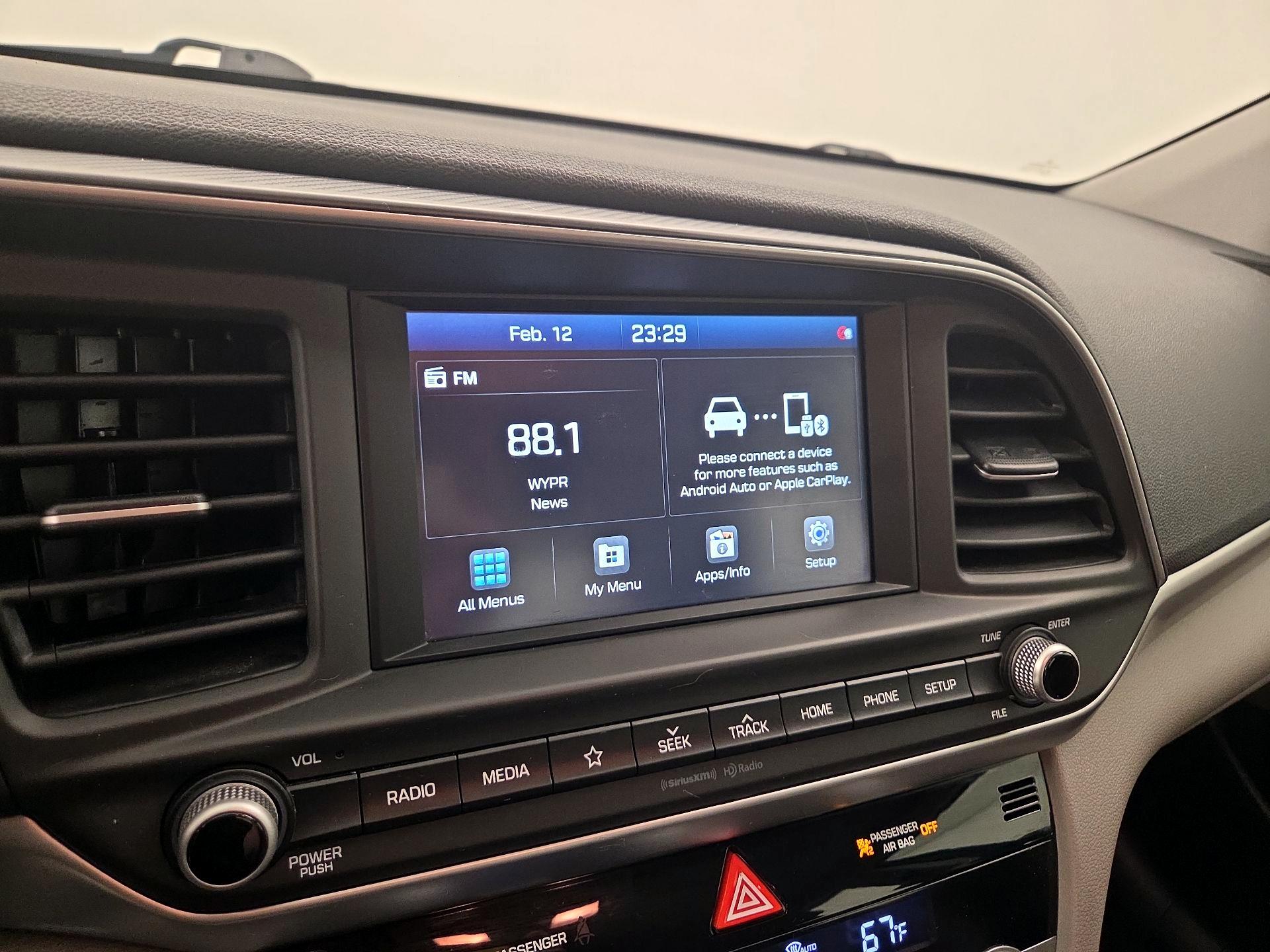 Thumbnail: 2019 Hyundai Elantra - 15