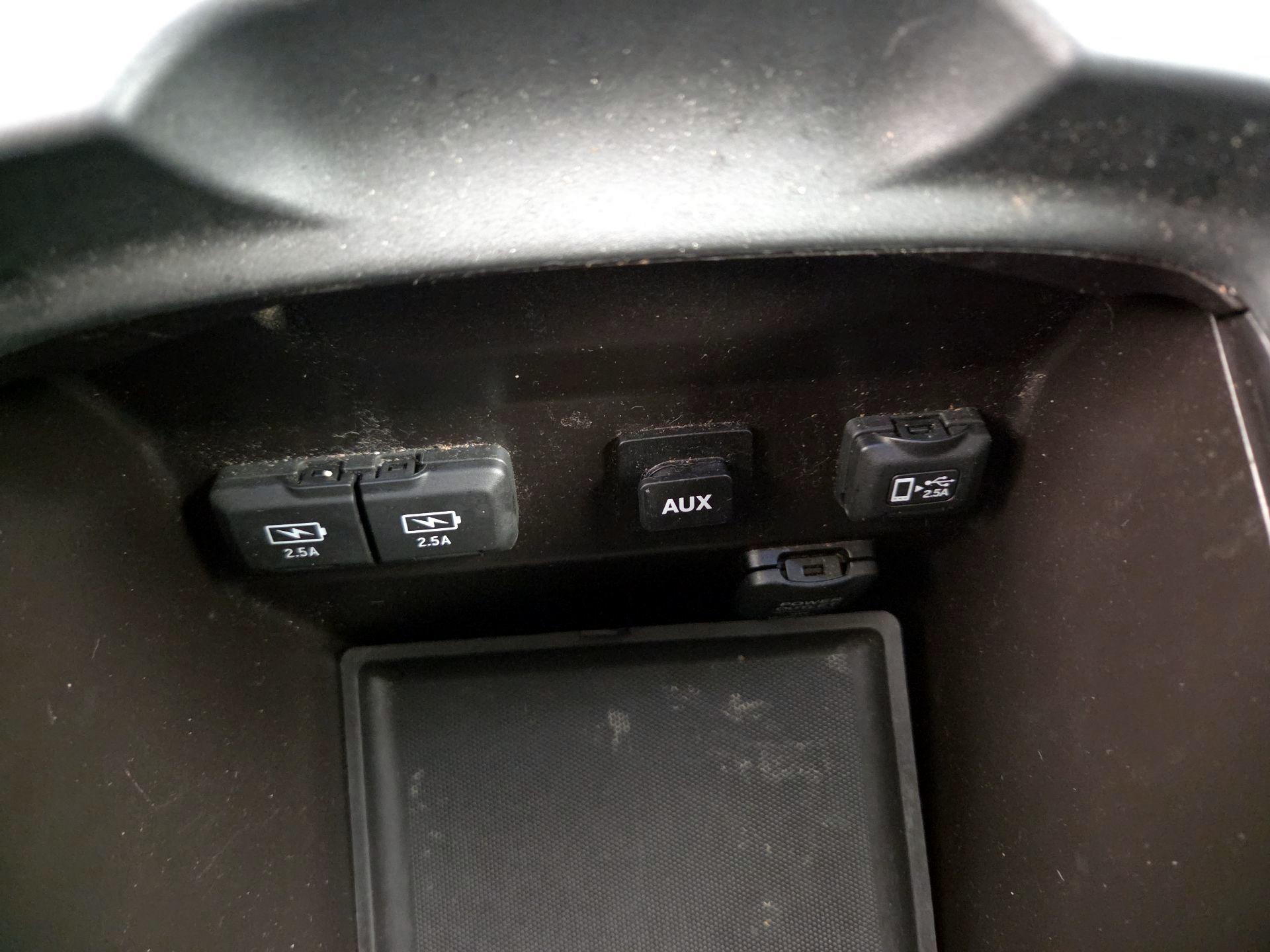 Thumbnail: 2020 Acura MDX - 18