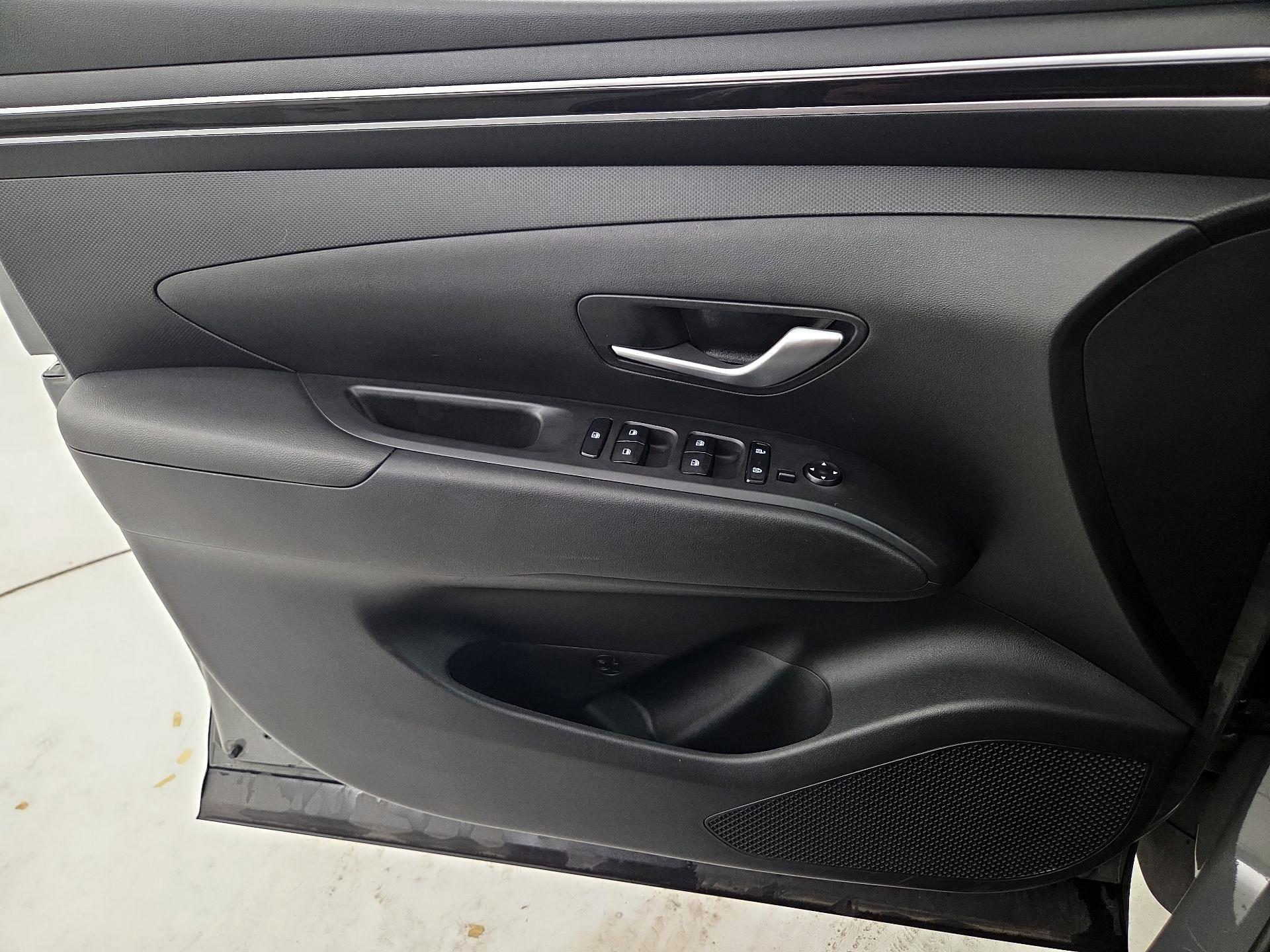 Thumbnail: 2024 Hyundai Santa Cruz - 10