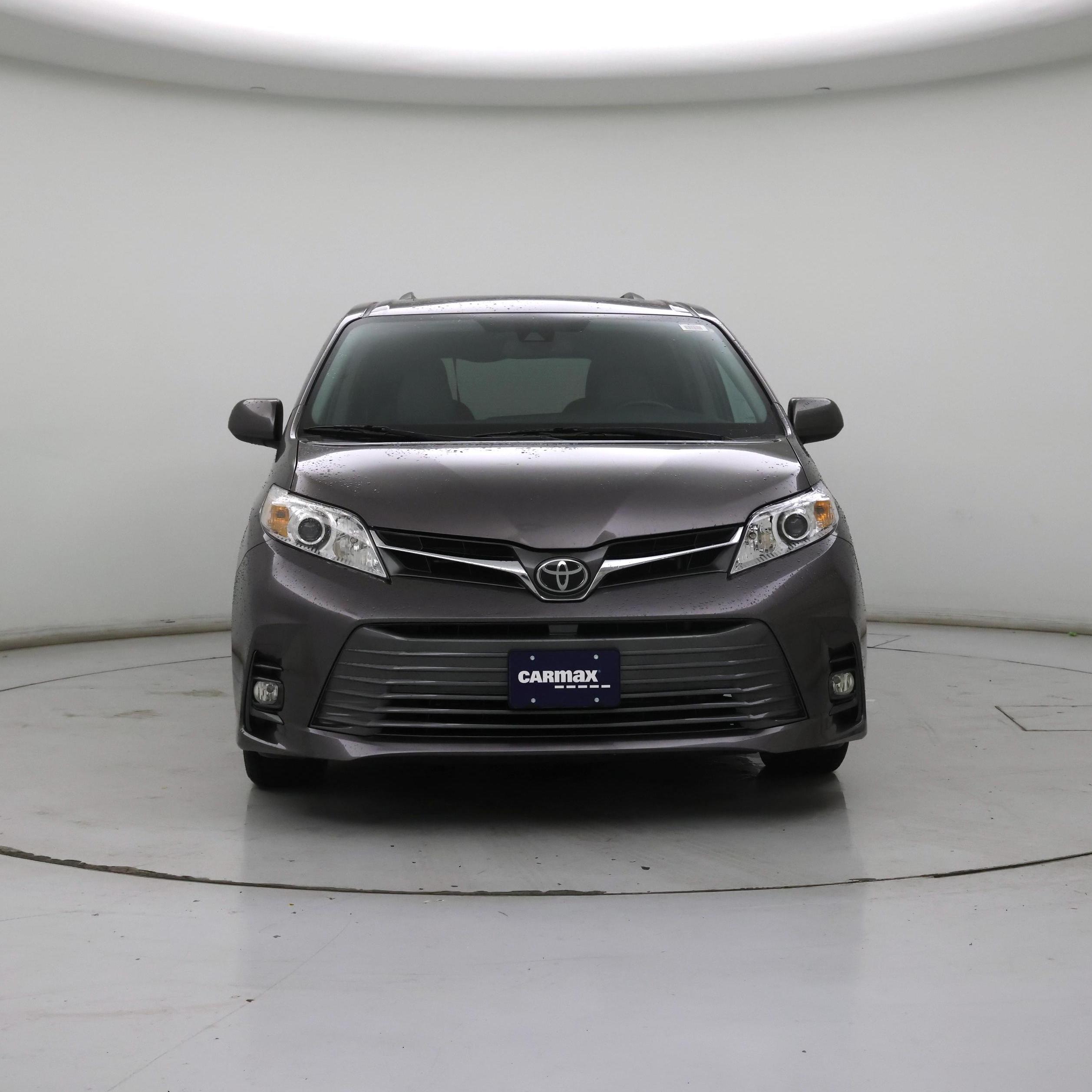 Thumbnail: 2019 Toyota Sienna - 5