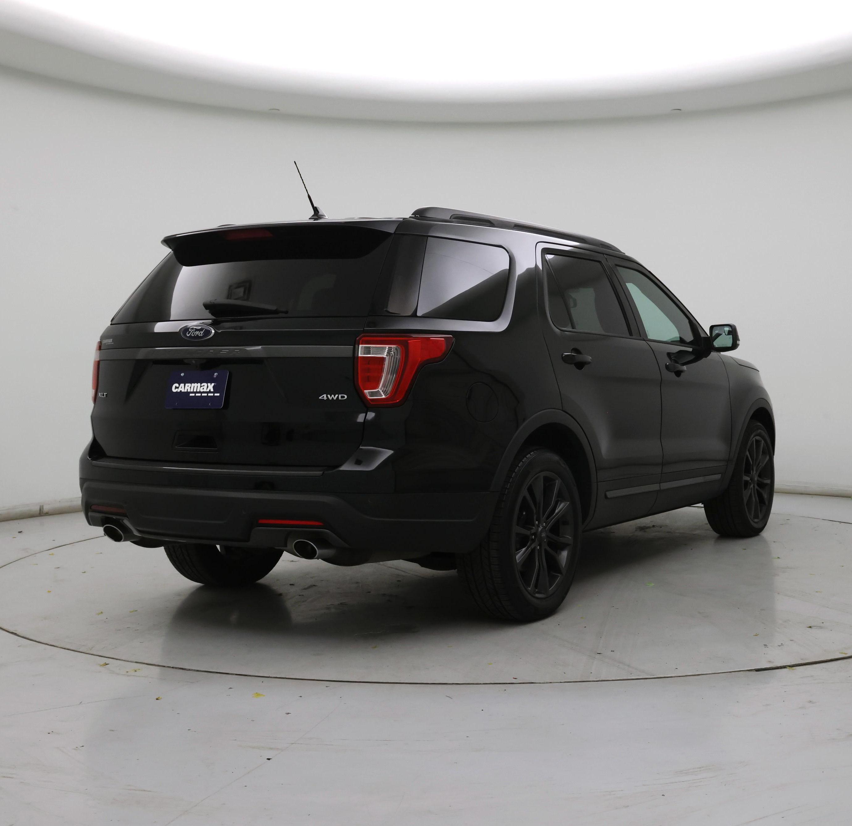 Thumbnail: 2018 Ford Explorer - 8