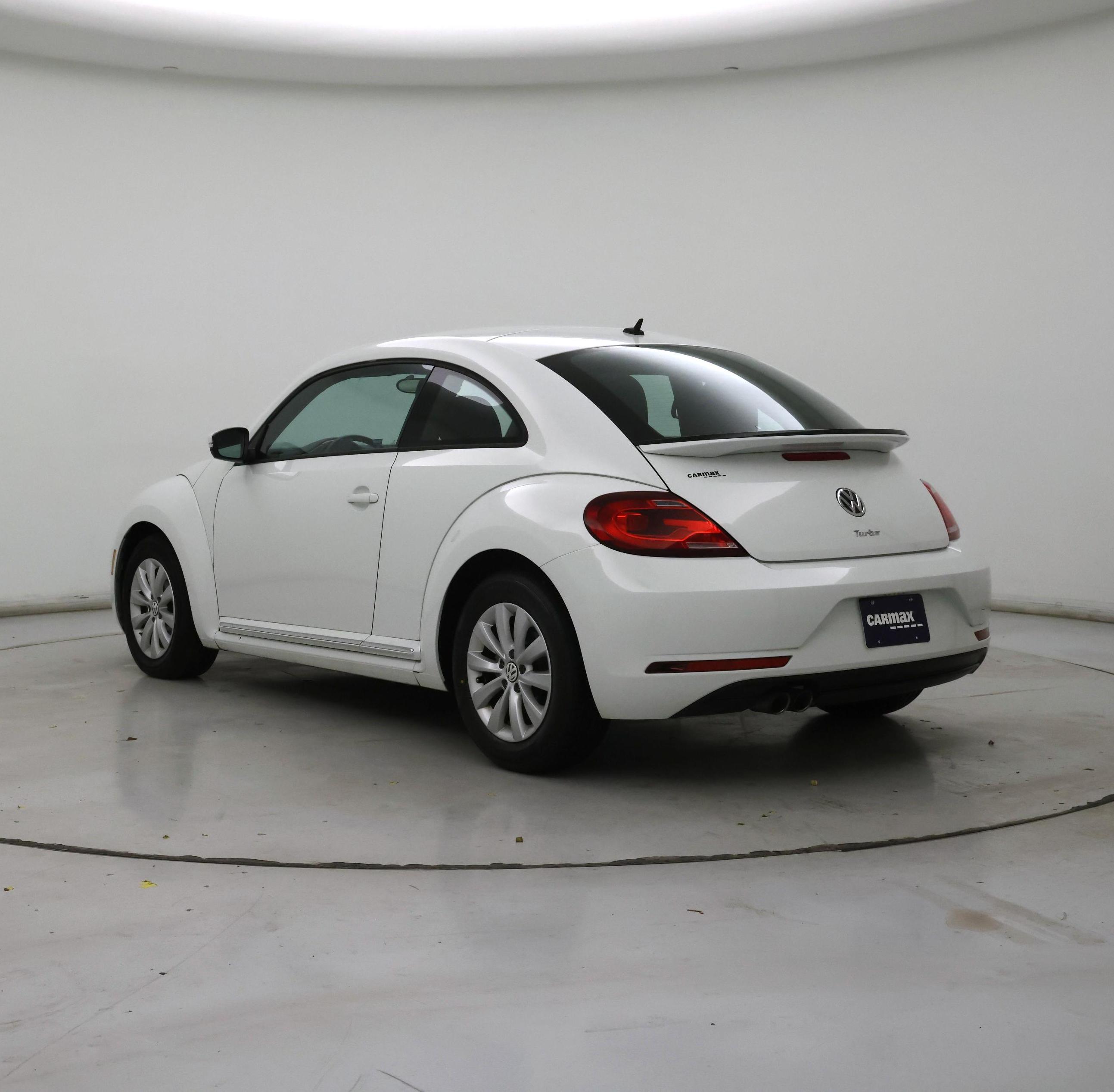 Thumbnail: 2019 Volkswagen Beetle - 2