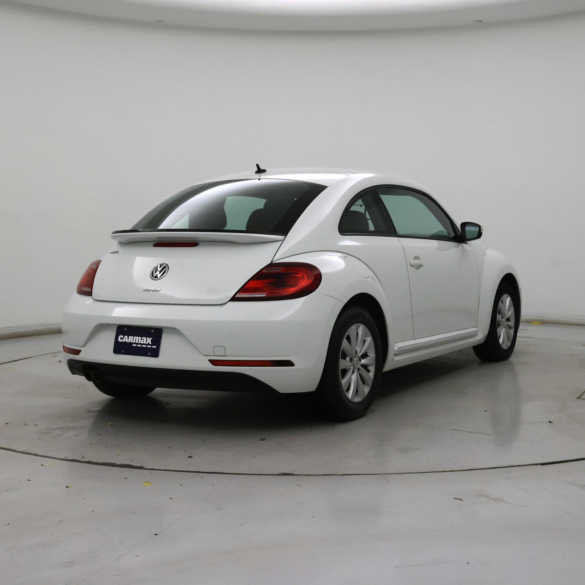 Thumbnail: 2019 Volkswagen Beetle - 8