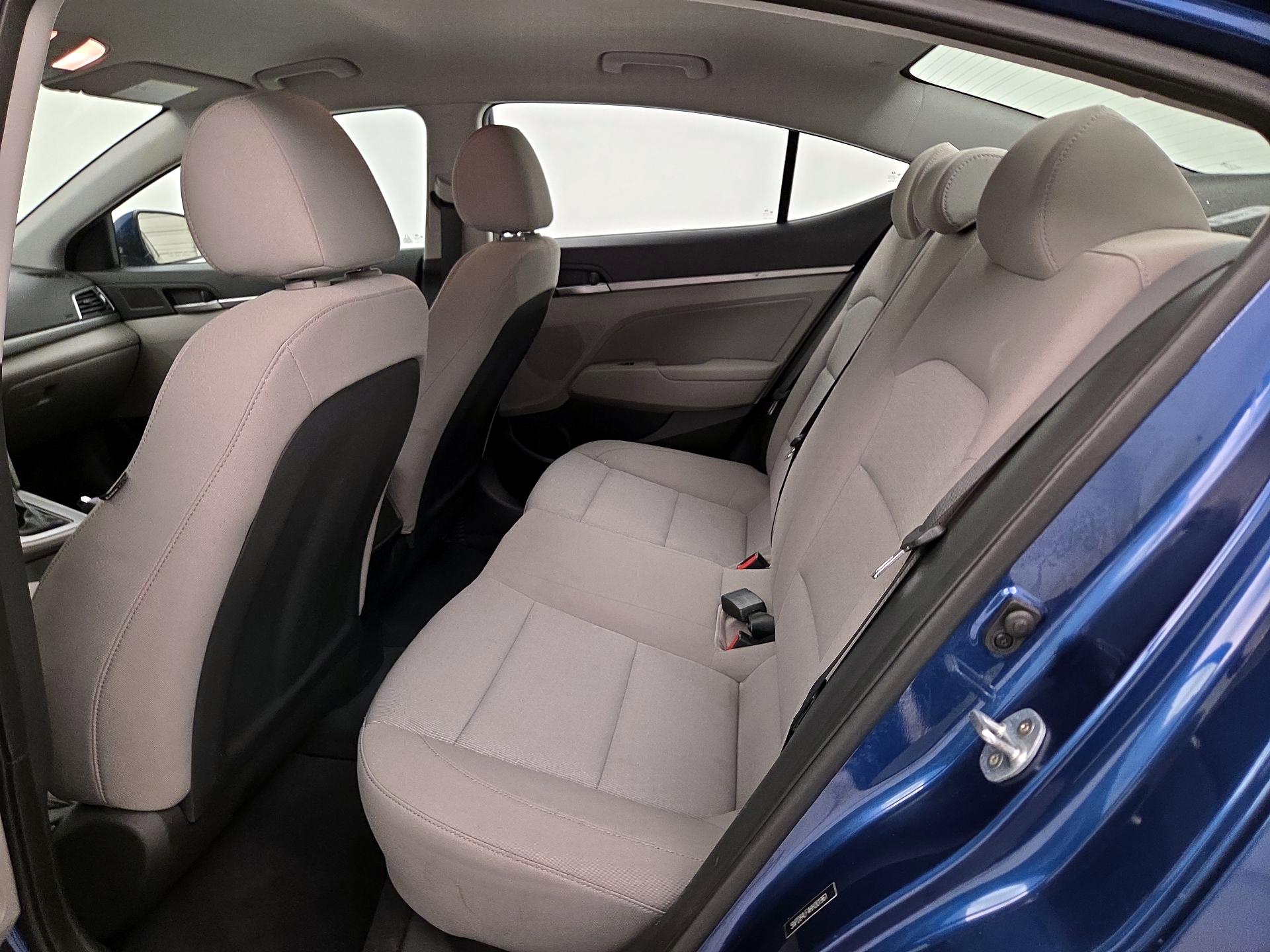 Thumbnail: 2017 Hyundai Elantra - 19