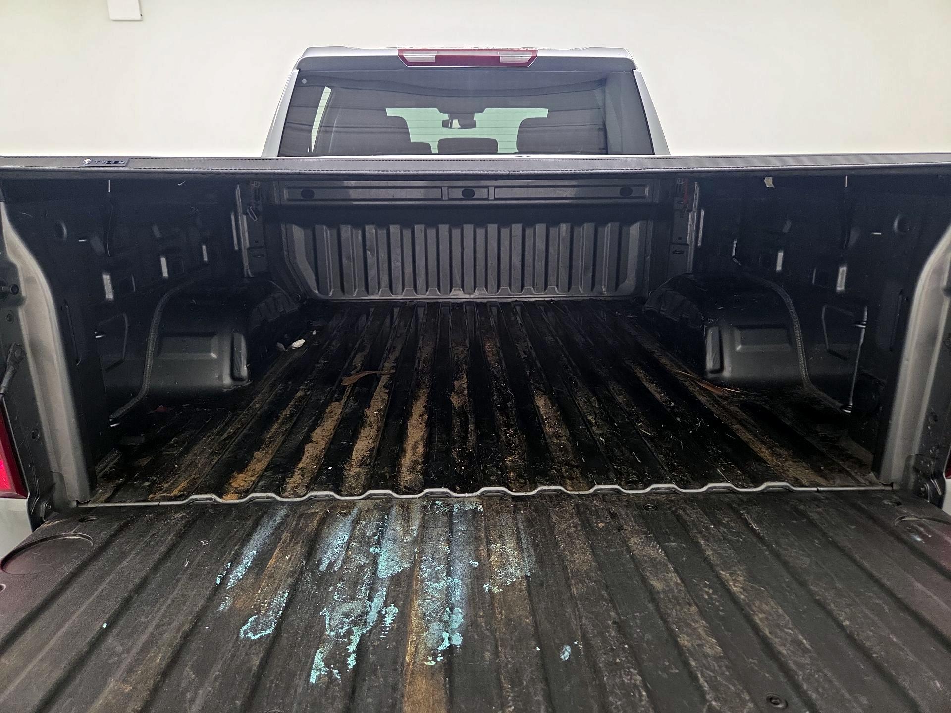 Thumbnail: 2023 Chevrolet Silverado 1500 - 20