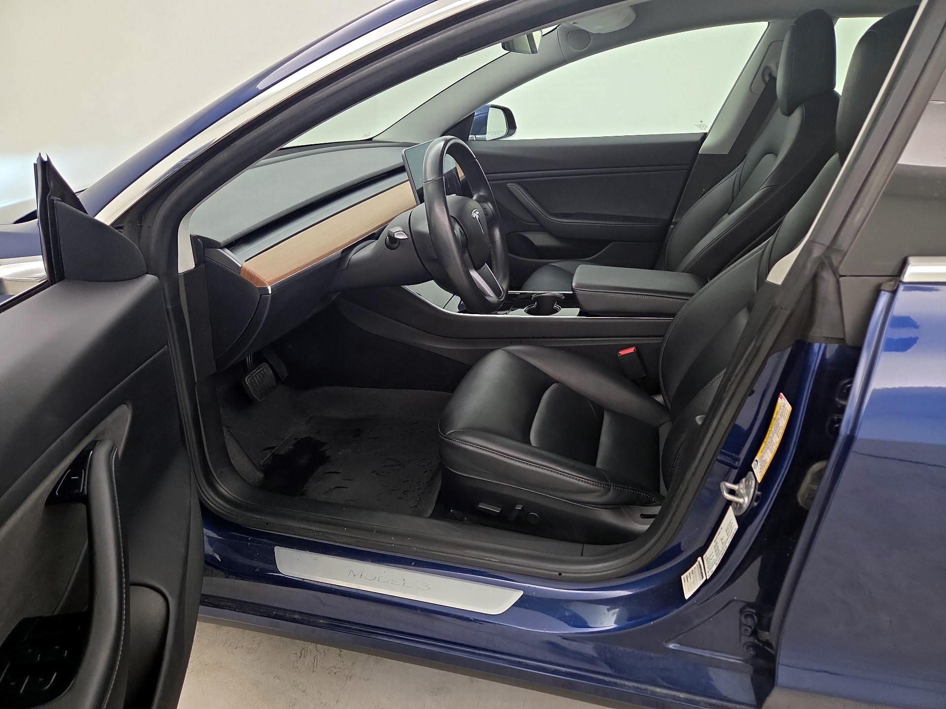 Thumbnail: 2019 Tesla Model 3 - 11