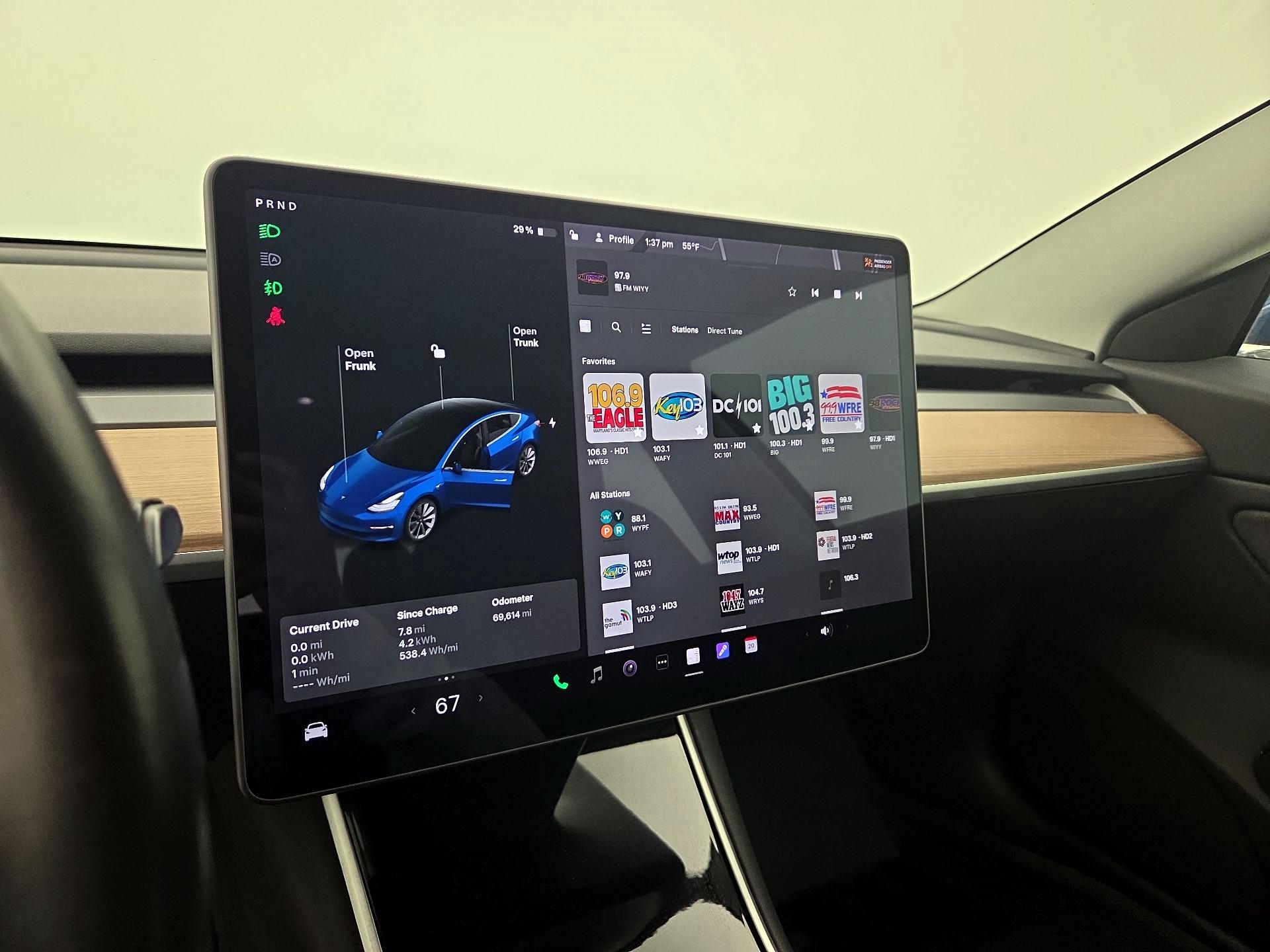 Thumbnail: 2019 Tesla Model 3 - 15