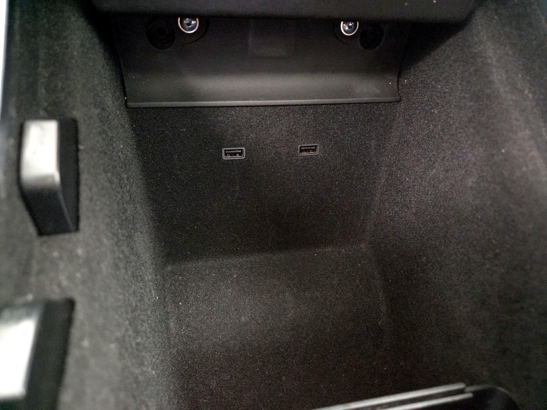 Thumbnail: 2019 Tesla Model 3 - 18