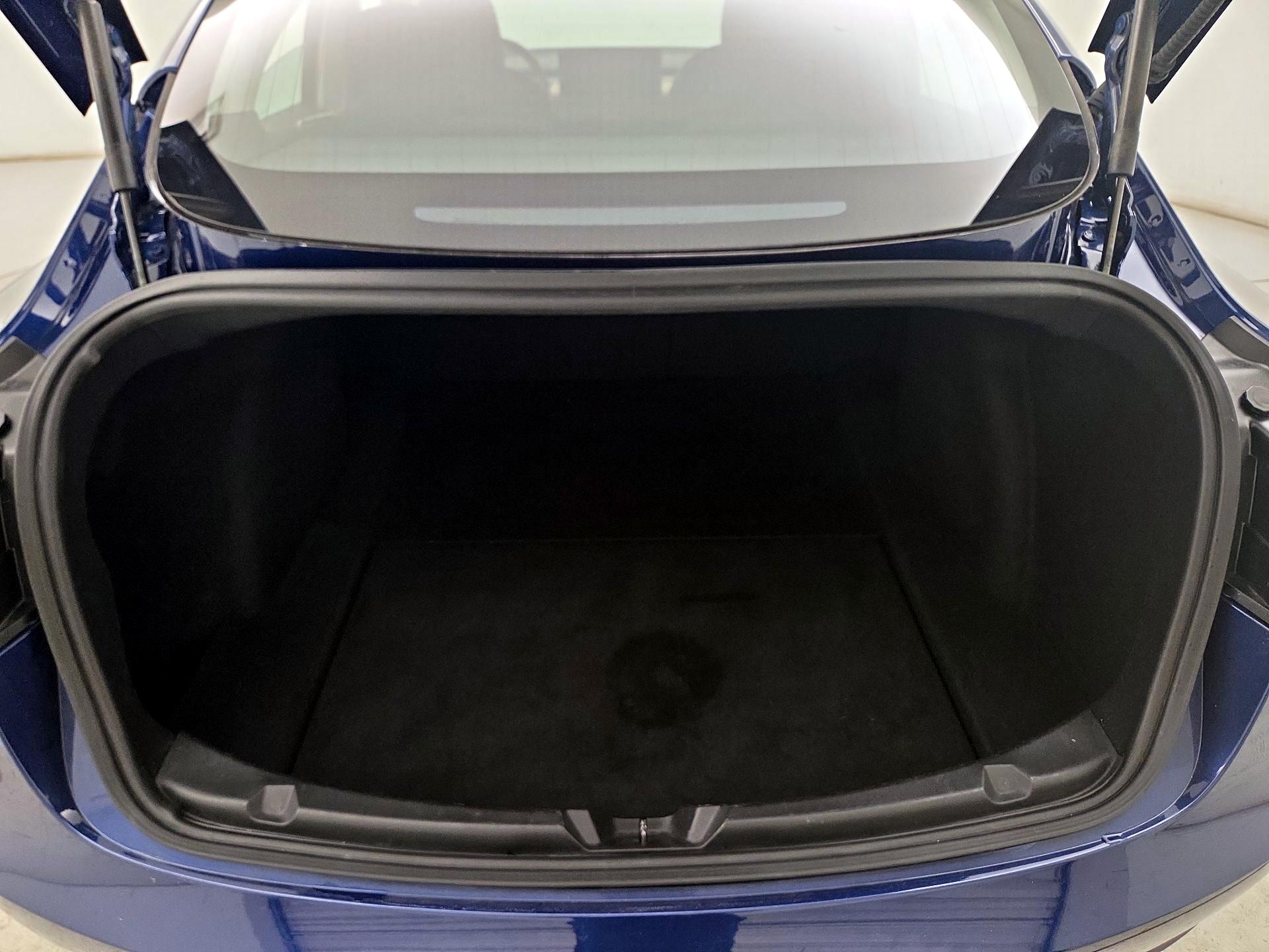 Thumbnail: 2019 Tesla Model 3 - 20