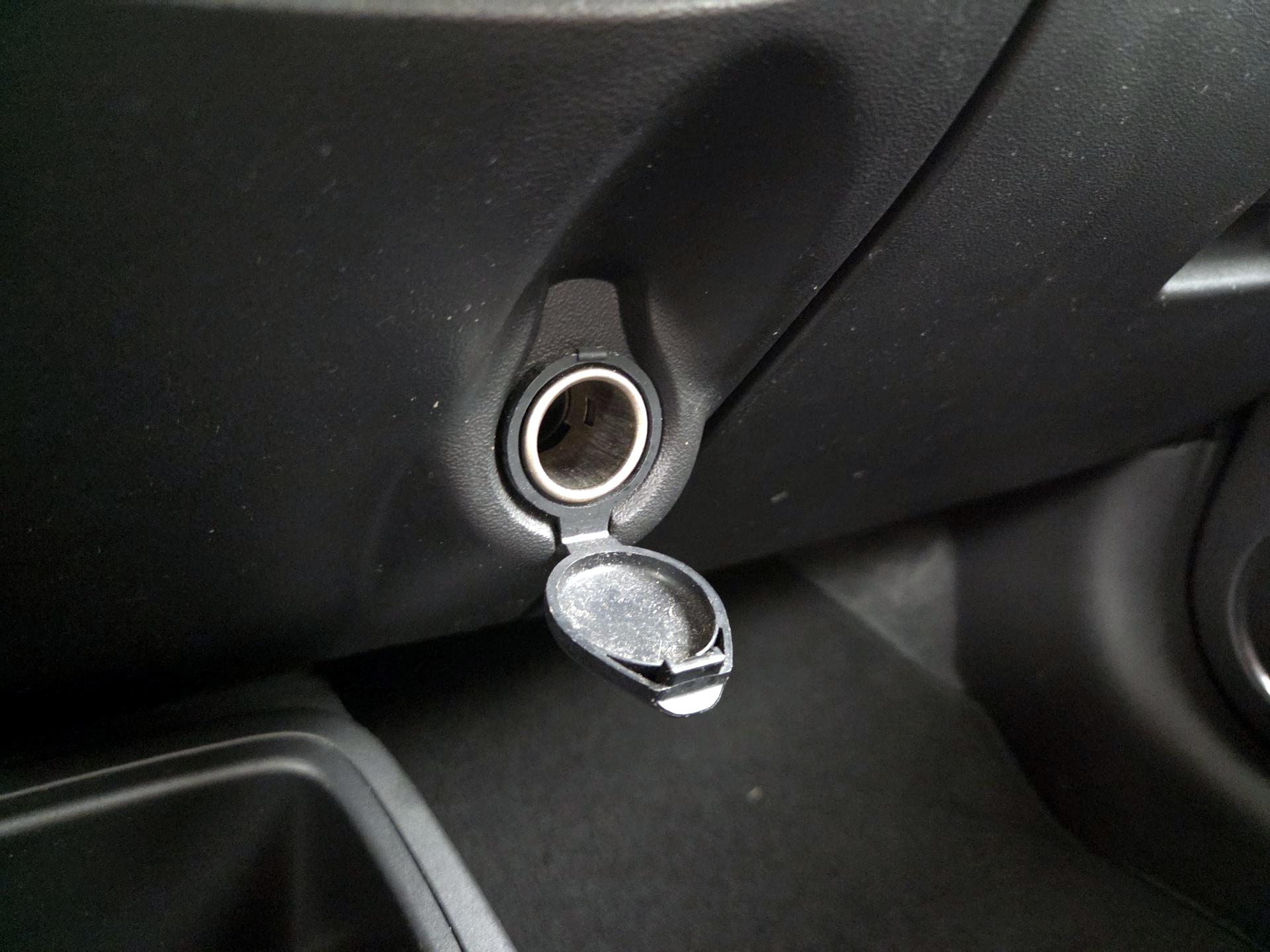 Thumbnail: 2017 Mitsubishi Mirage G4 - 16