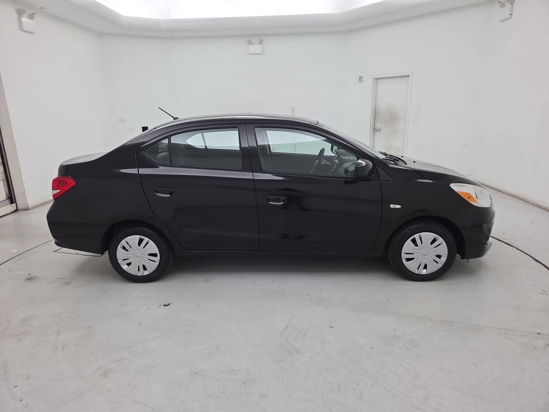 Thumbnail: 2017 Mitsubishi Mirage G4 - 4