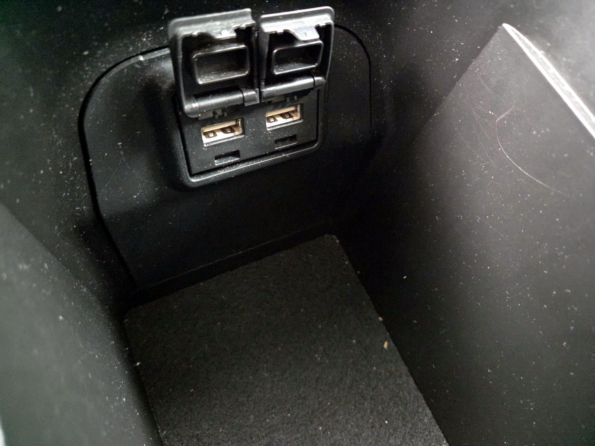 Thumbnail: 2020 Toyota RAV4 - 18