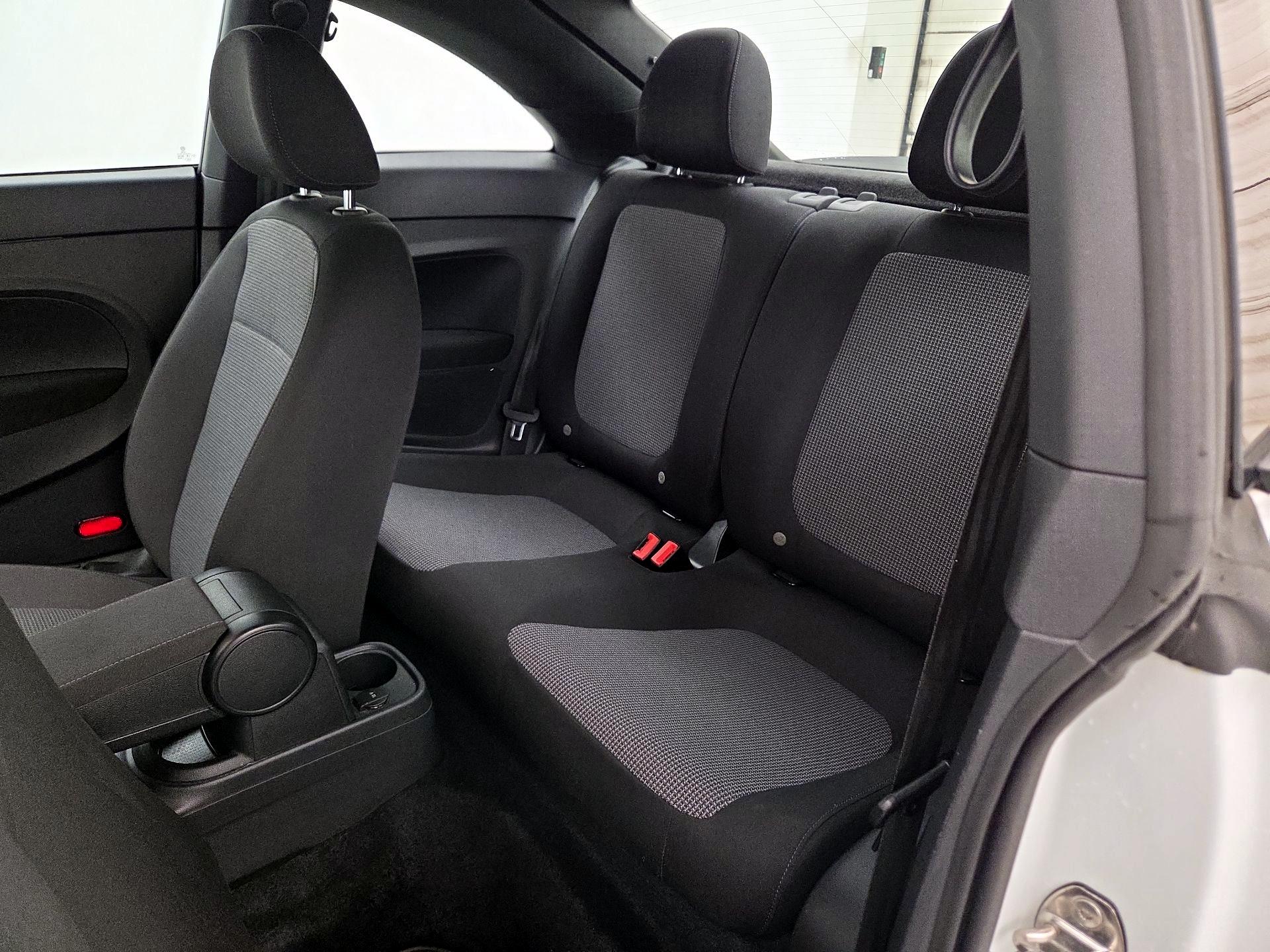 Thumbnail: 2018 Volkswagen Beetle - 18